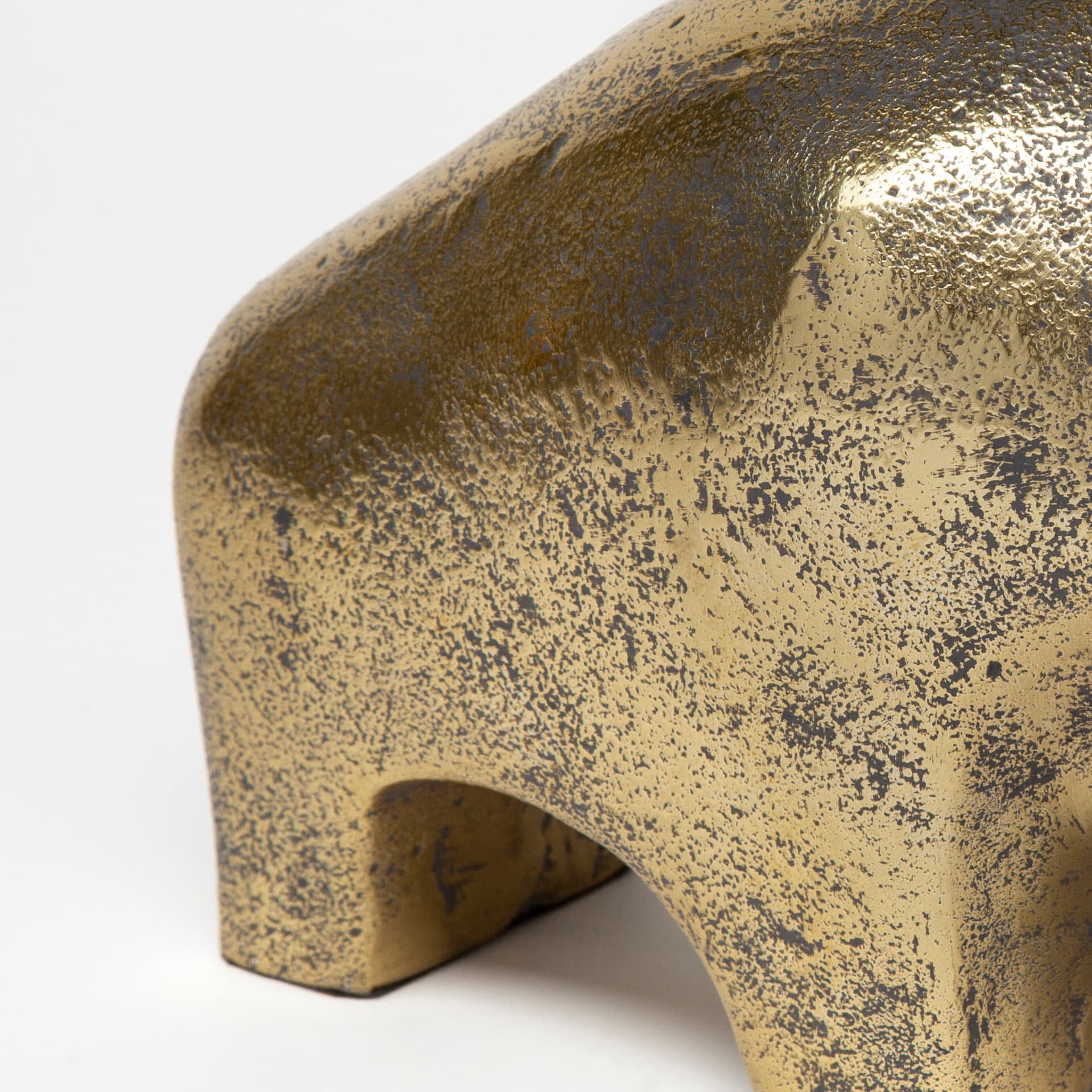 Tauro I 9L x 4W Gold Cast Aluminum Raging Bull — product photograph