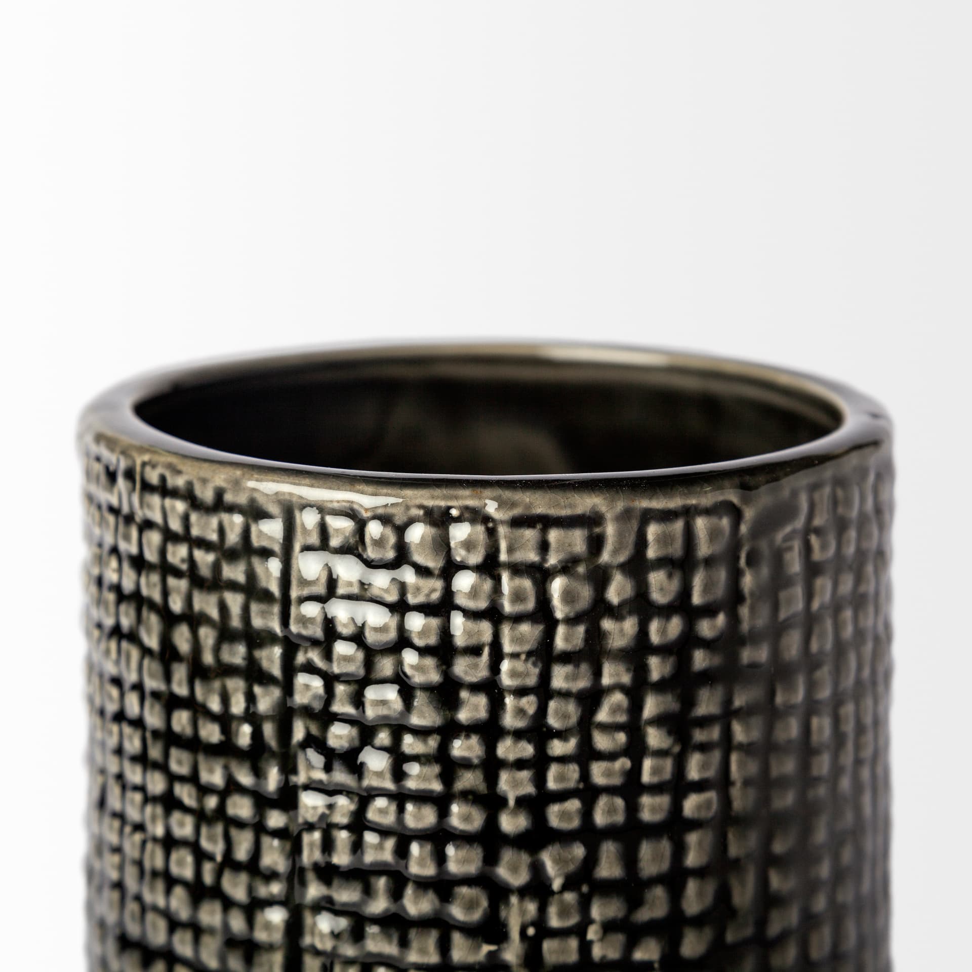 Kona II Medium Black/Gold Ceramic Vase — product photograph