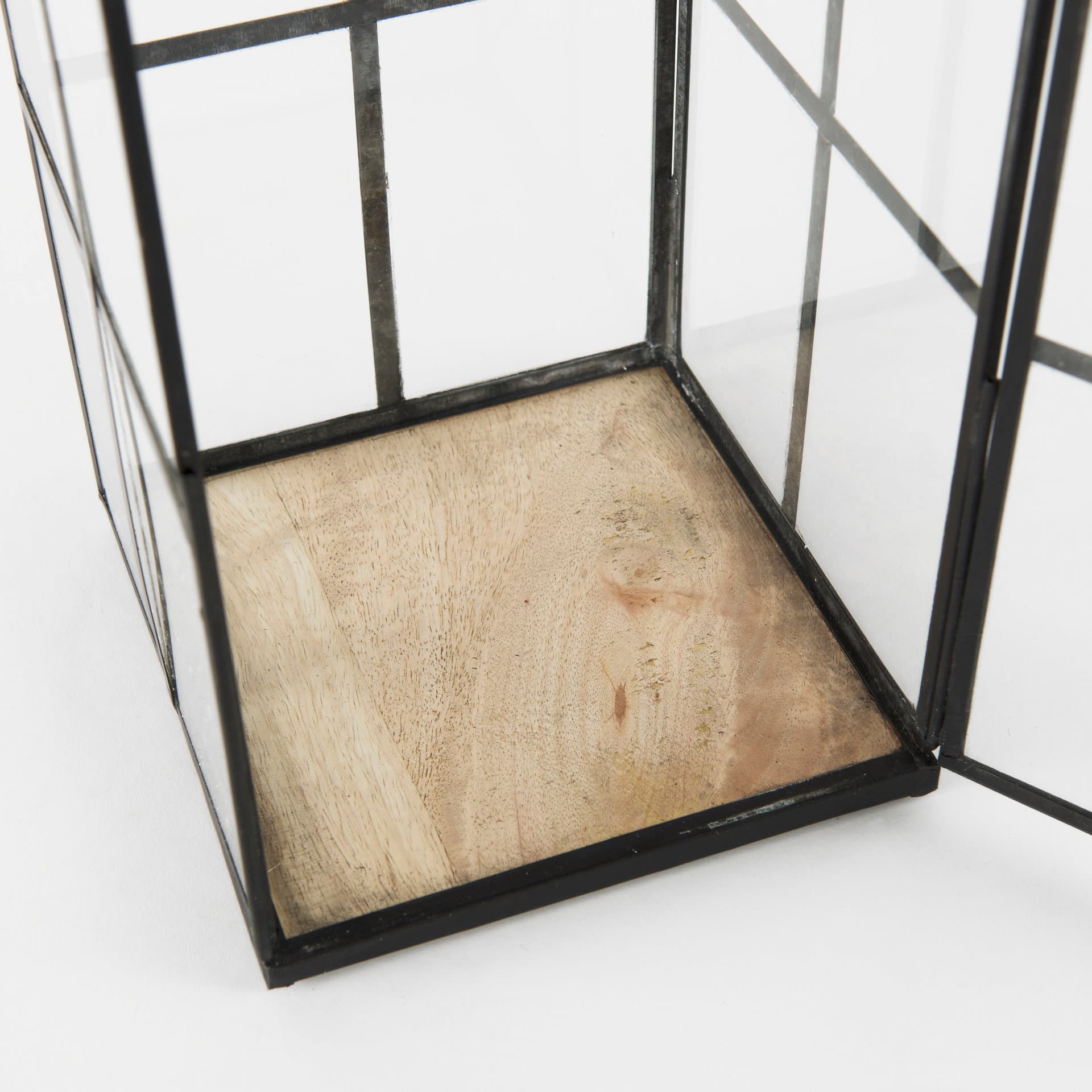 Gamfield 6.1L x 6.1W x 16.7H Large Black Metal and Glass Lantern — product photograph