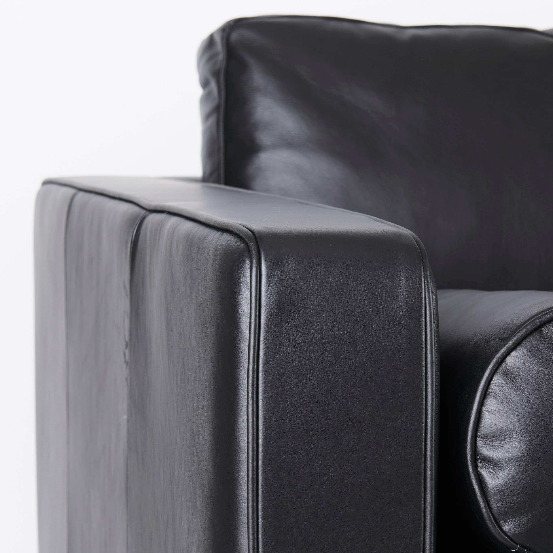 Svend 88.0L x 38.0W x 34.0H Black Leather Sofa — product photograph