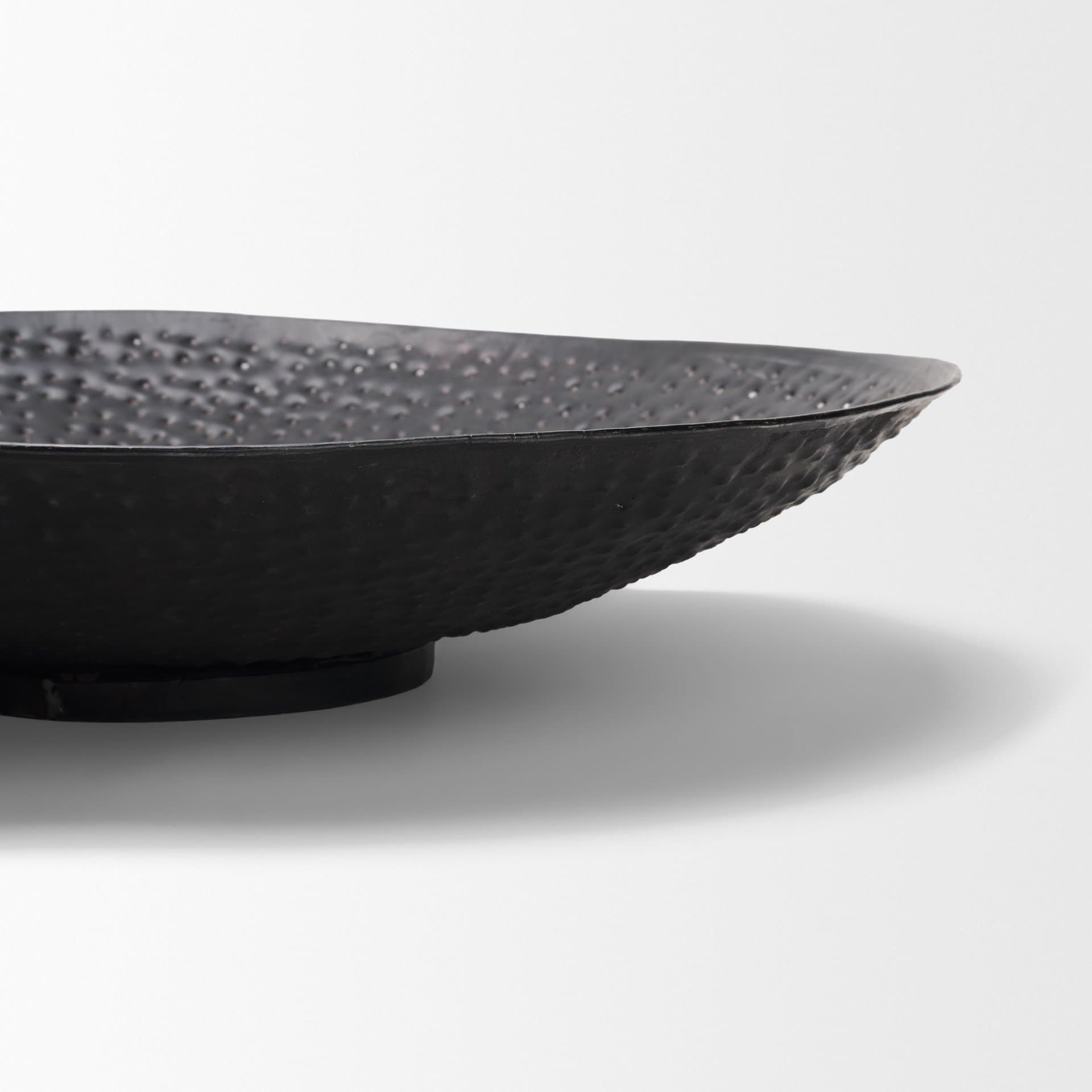 Patera Hammered Iron Metal Decorative Bowls (Set of 3) — product photograph