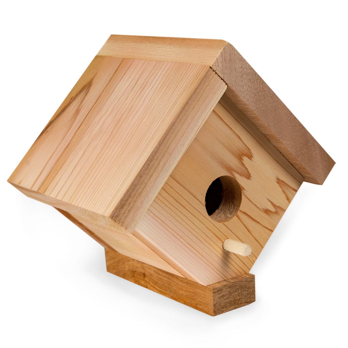 Traditional Cedar Birdhouse BH05 — product photograph