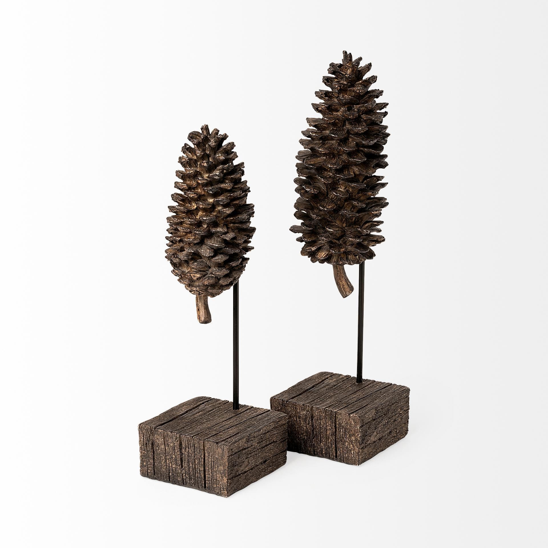 Pinterra (Small) 4L x 4W Brown Resin Pinecone Replica — product photograph