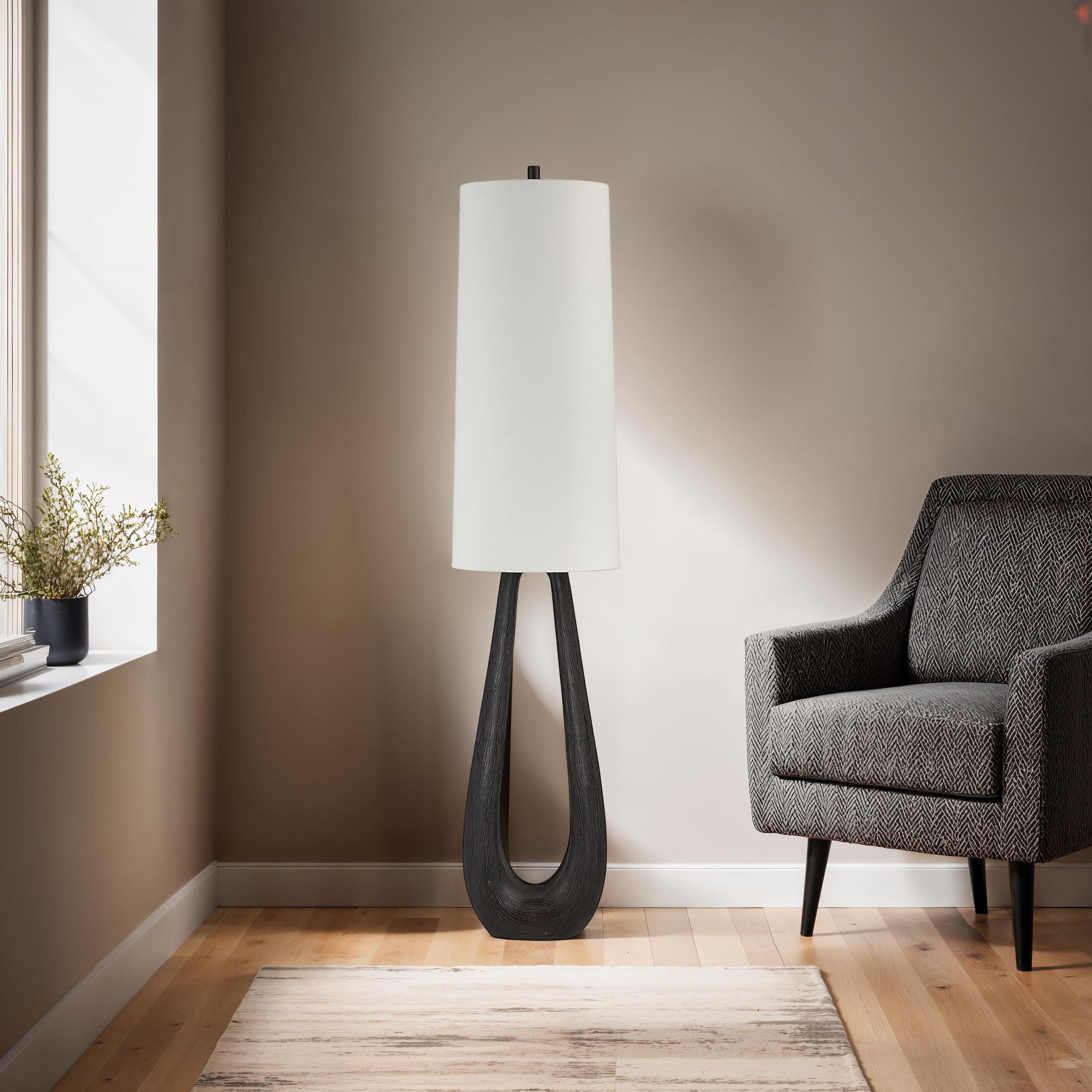 Cornelia — product photograph