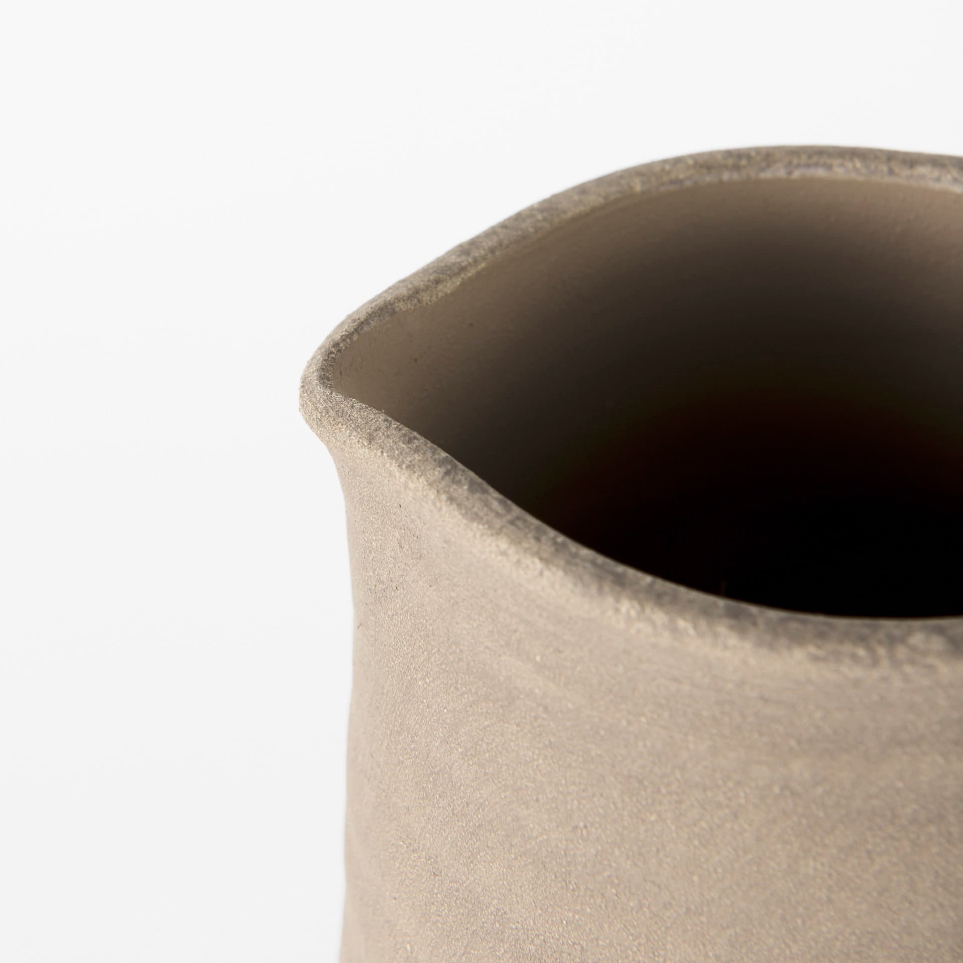 Garand Medium 15H Two-Toned Black/Natural Ceramic Jug — product photograph