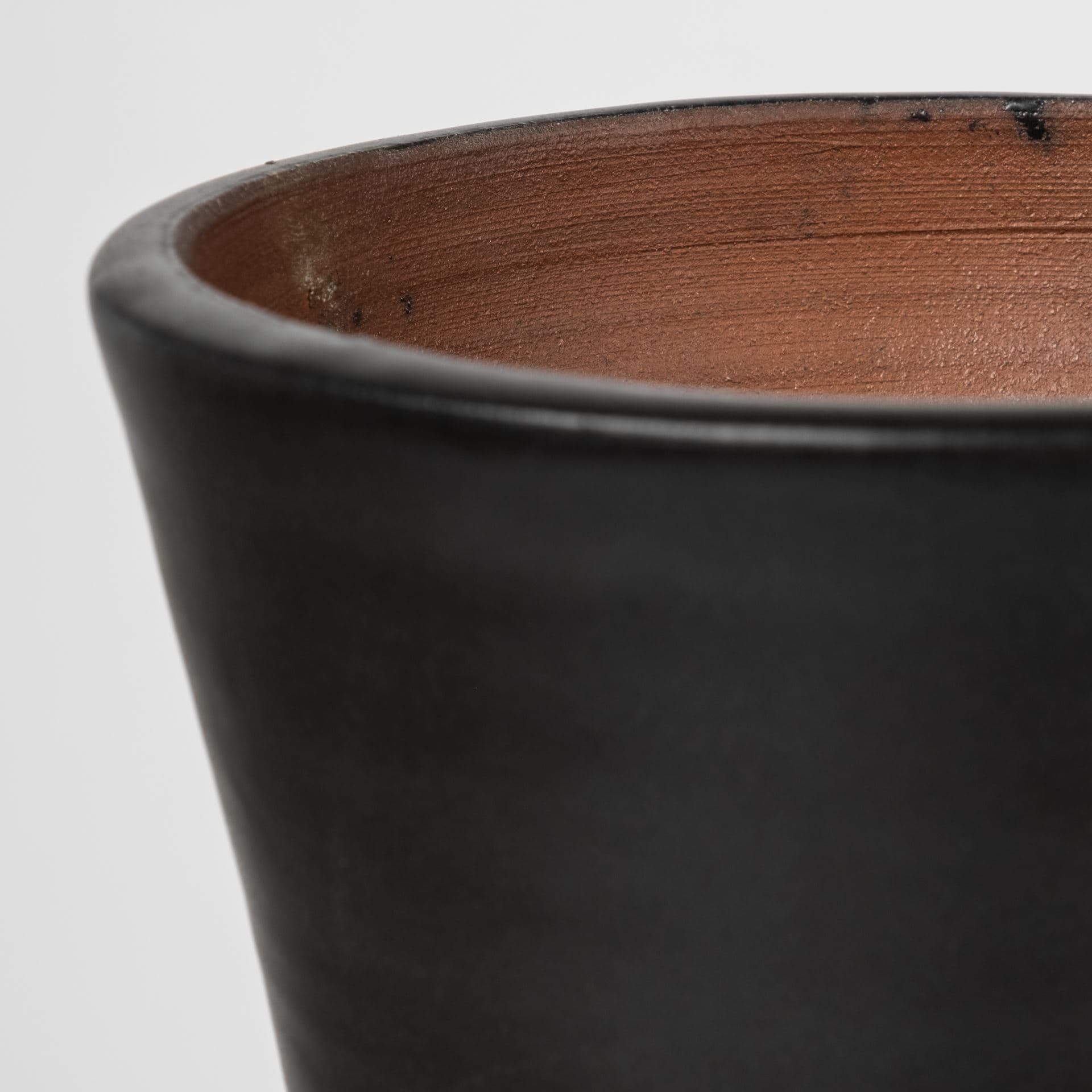 Luanda Small Black/White Large Ceramic Vase — product photograph