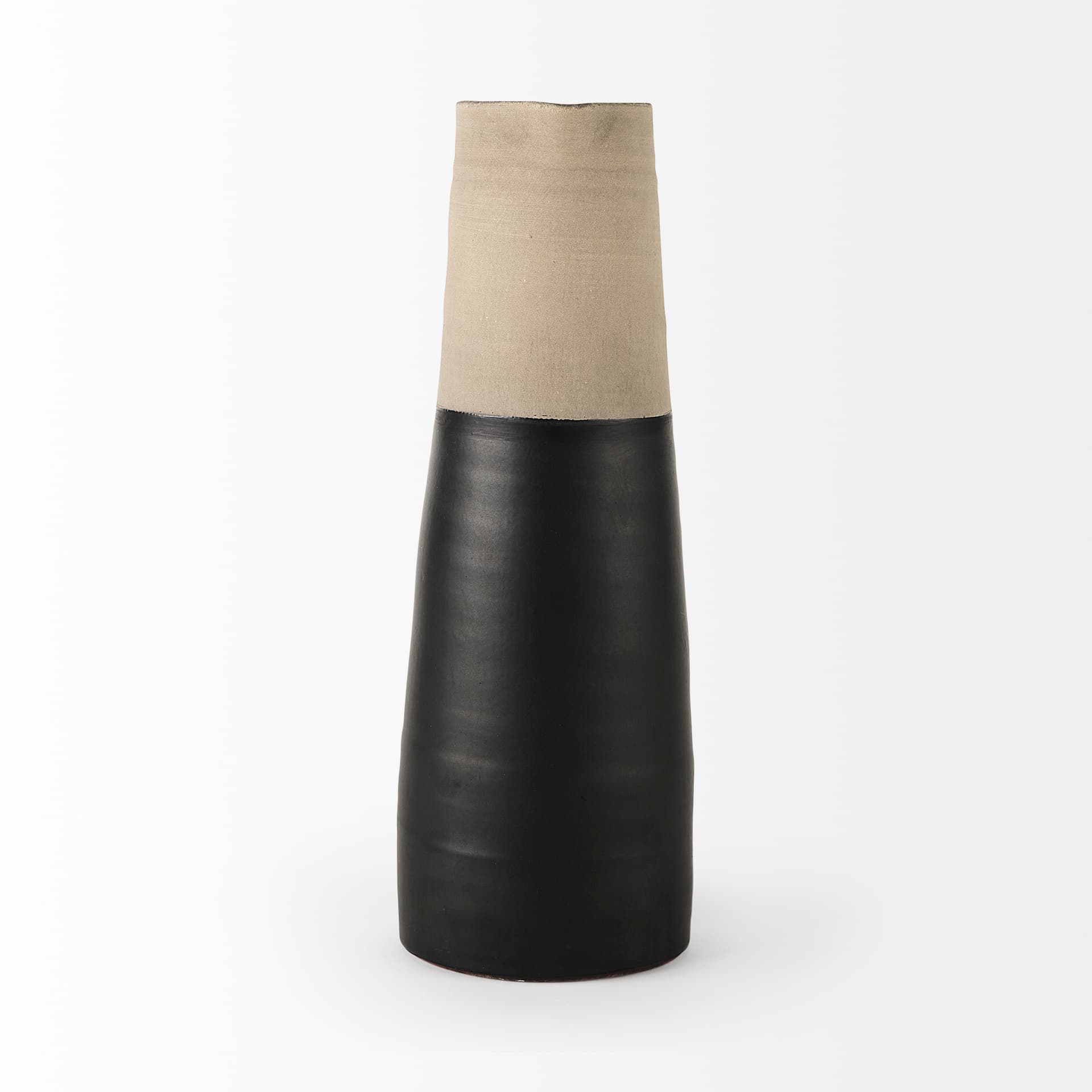 Garand Large 18.8H Two-Toned Black/Natural Ceramic Jug — product photograph