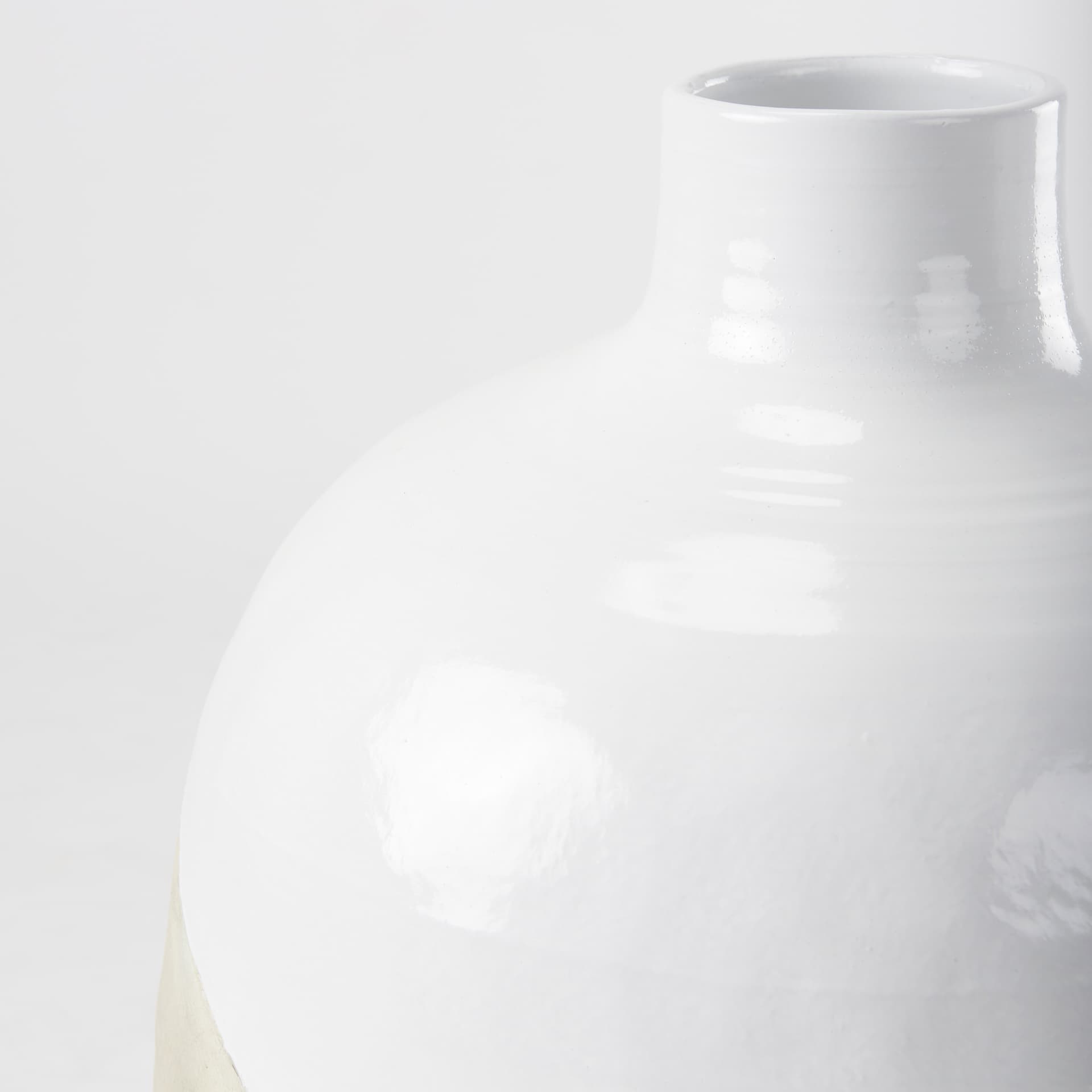 Amos 18.5L x 18.5W x 24.4H White and Dark Beige Color Blocked Ceramic Floor Vase — product photograph
