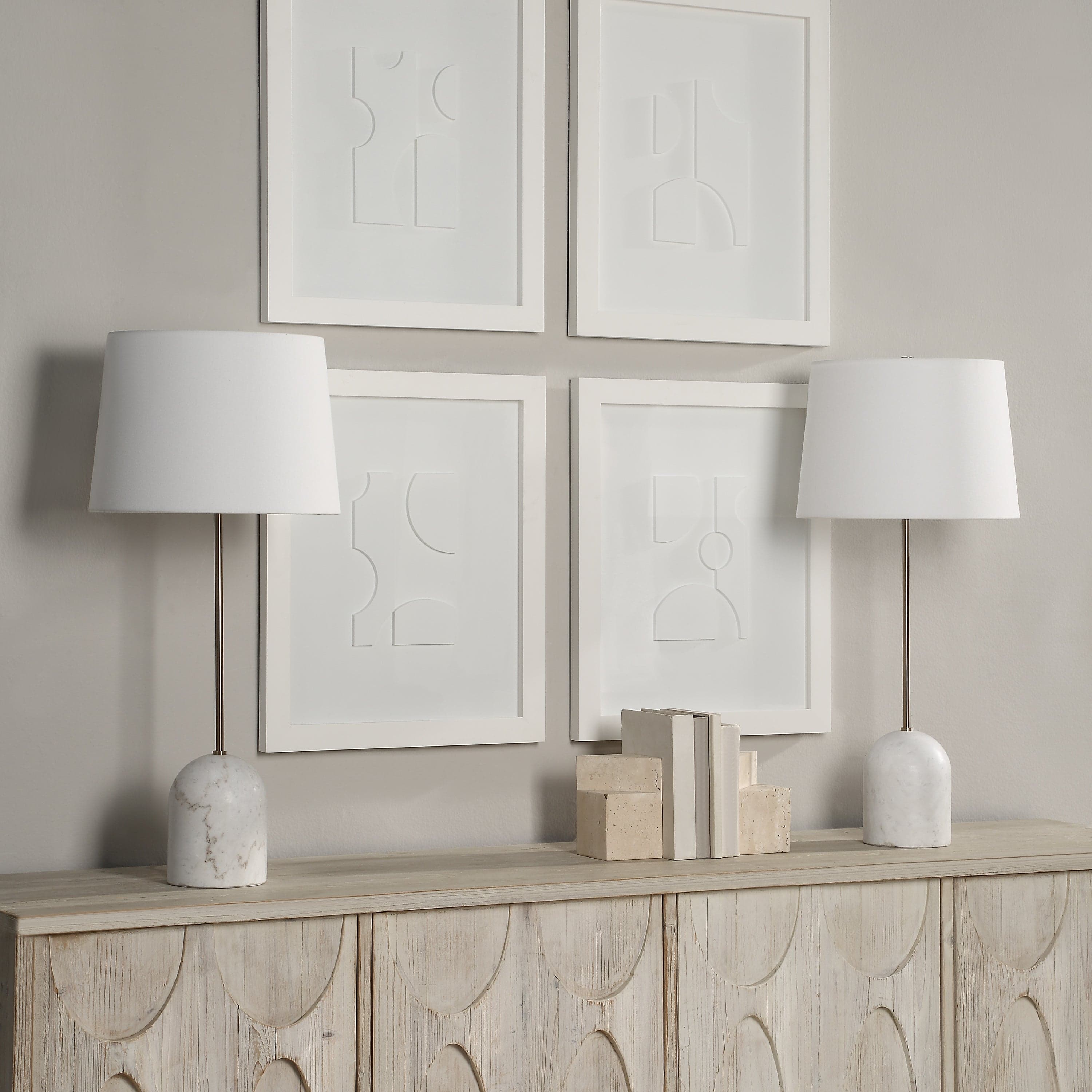 Dili — product photograph