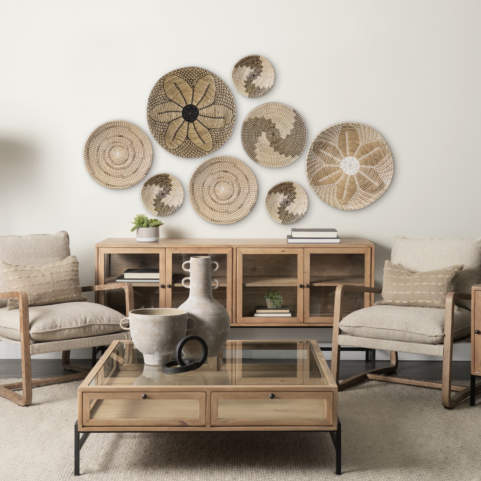 Avel 18.0L x 18.0W x 3.0H Light Brown Seagrass W/Dark Brown String Round Wall Hanging Plate — product photograph