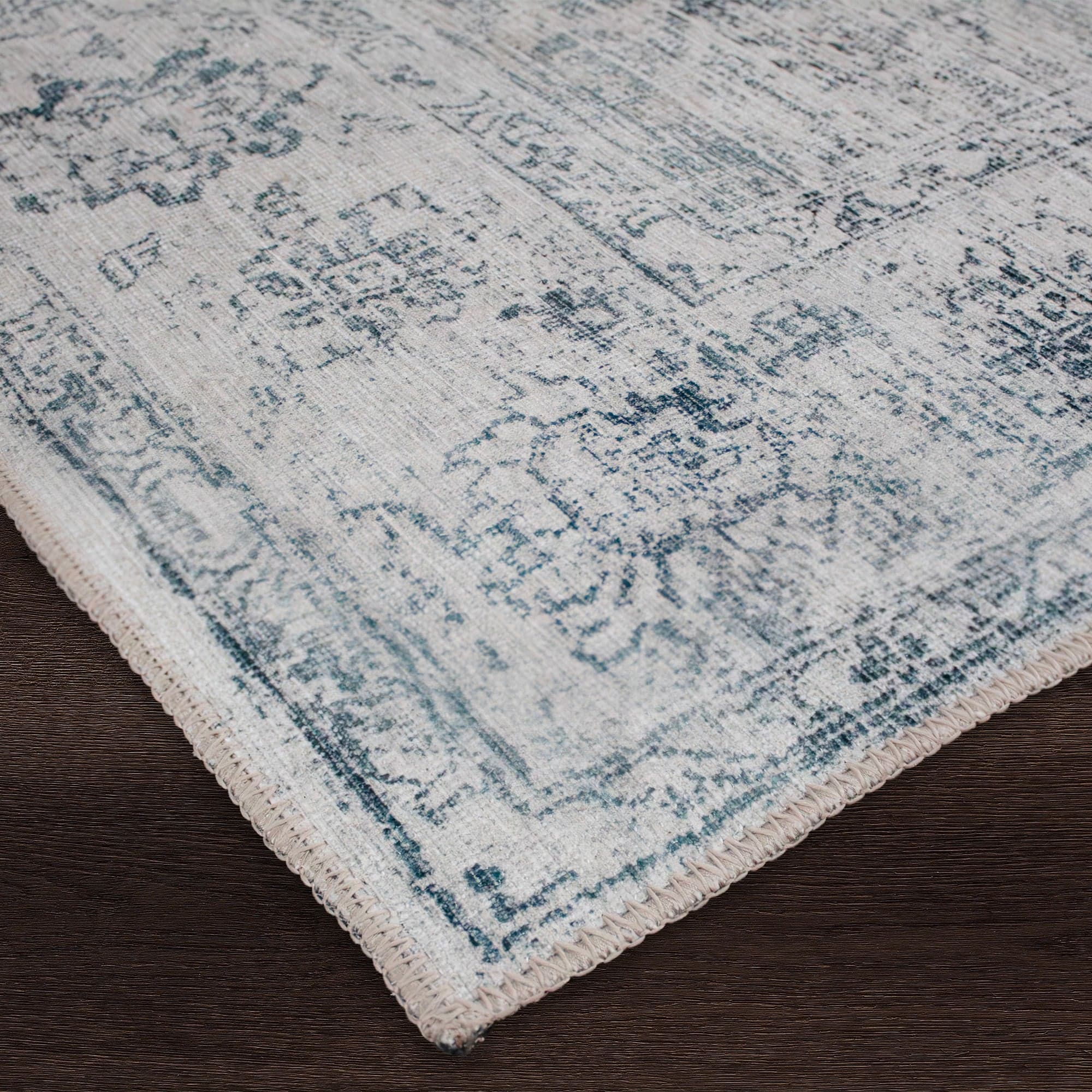 Chloe — product photograph