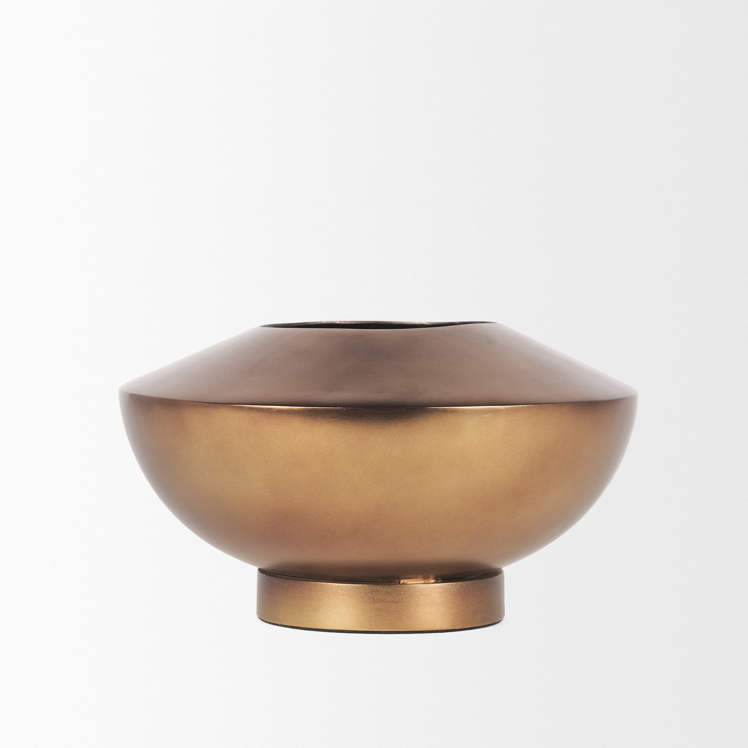 Quiana Medium Textured Gold Metal Vase — product photograph