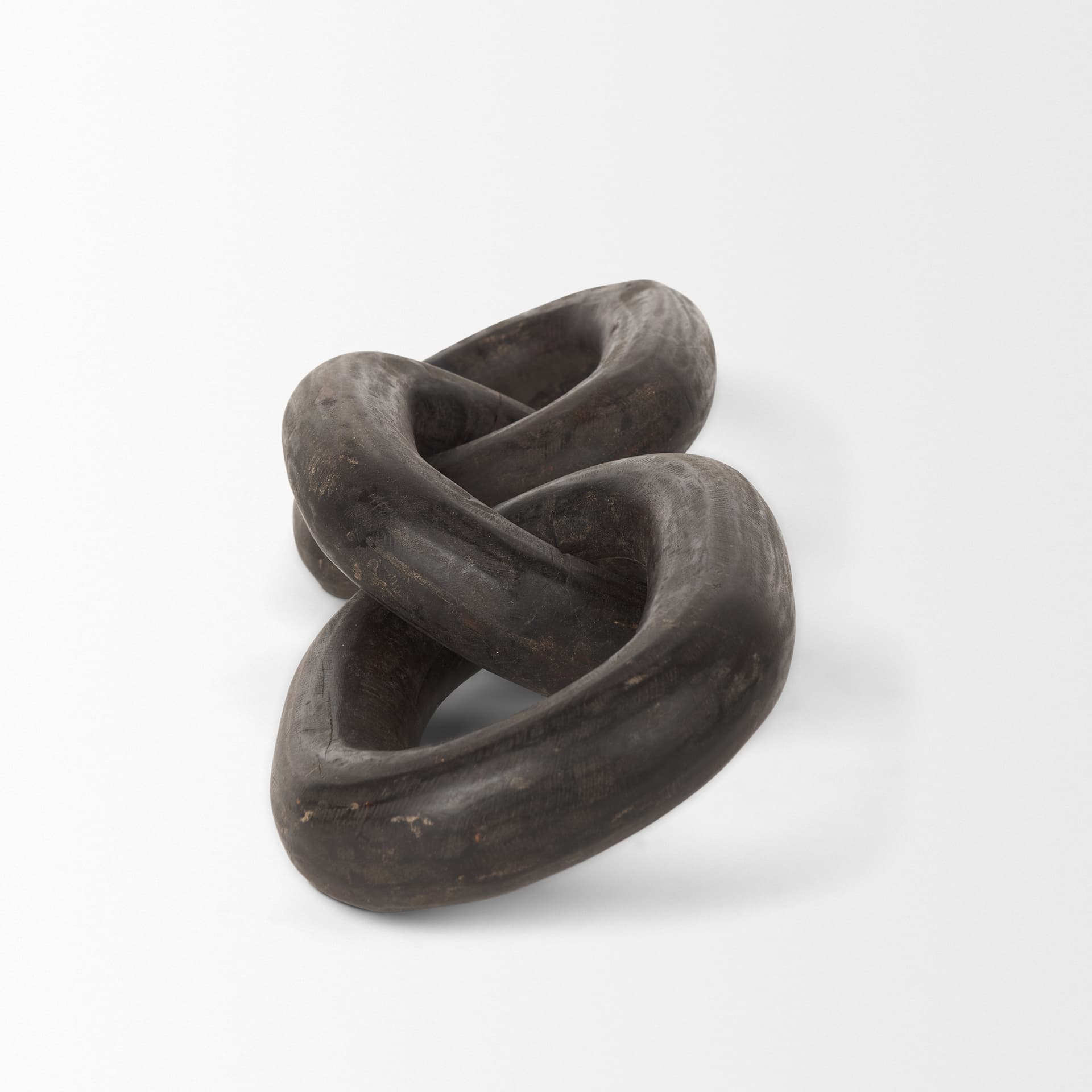 Tayla Large Black-Brown Wood Chain Link — product photograph