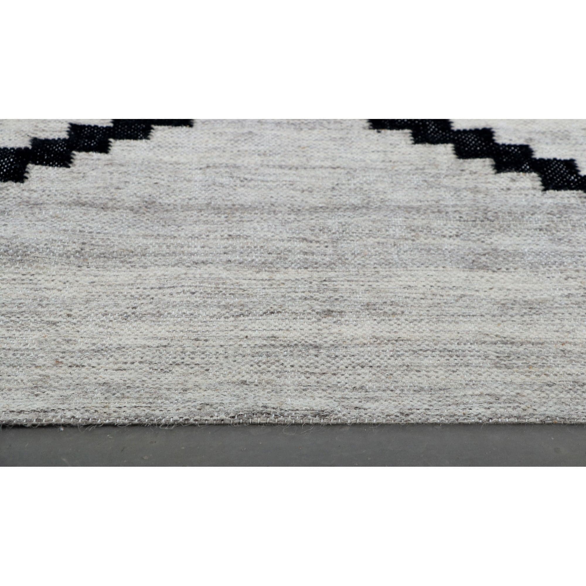 Zaatar — product photograph