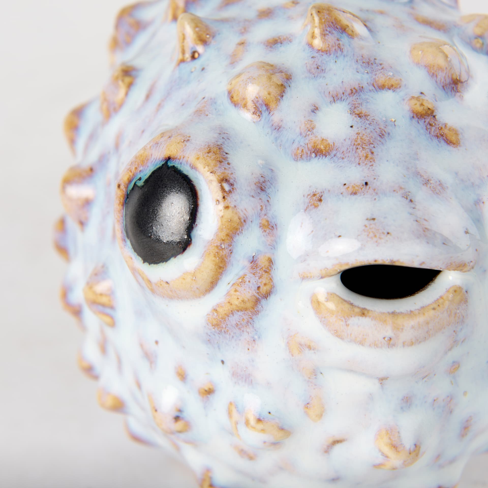 Spike I (Small) 8L x 4W Off-White Ceramic Puffer Fish — product photograph