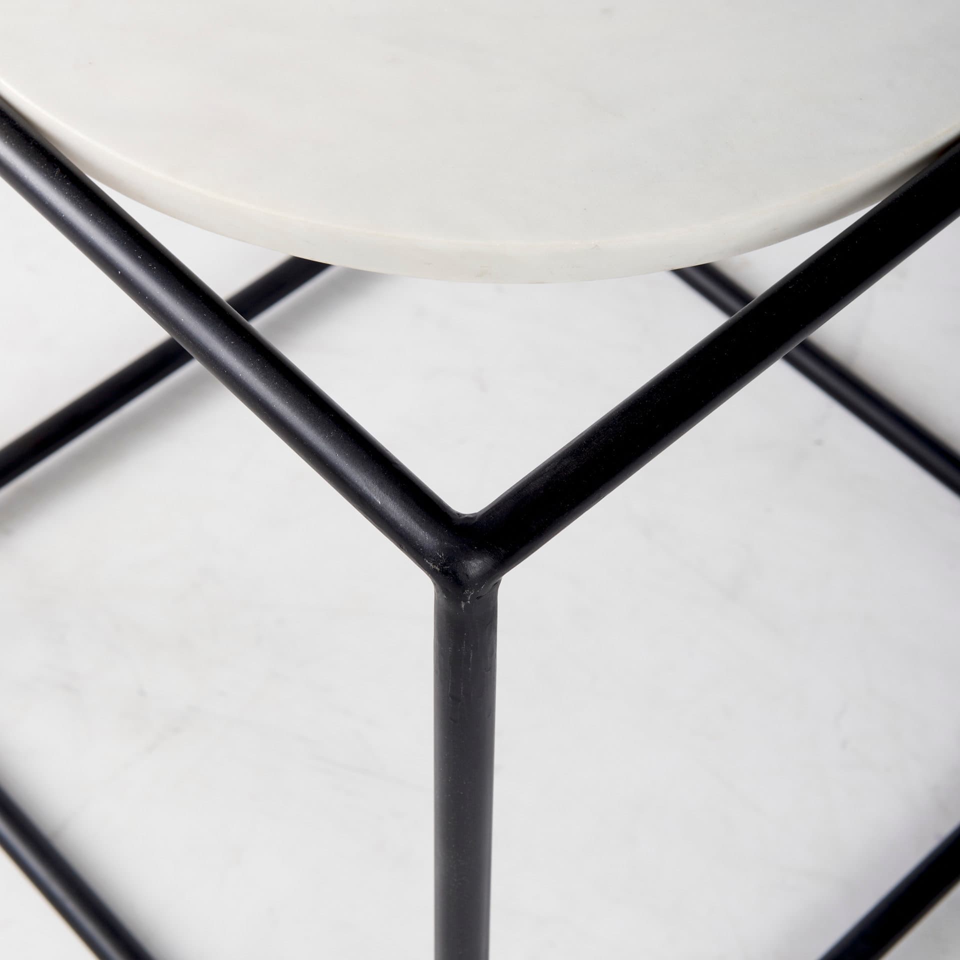 Austen 20L x 20W x 22H Round White Marble Top W/ Black Metal Frame Side Table — product photograph