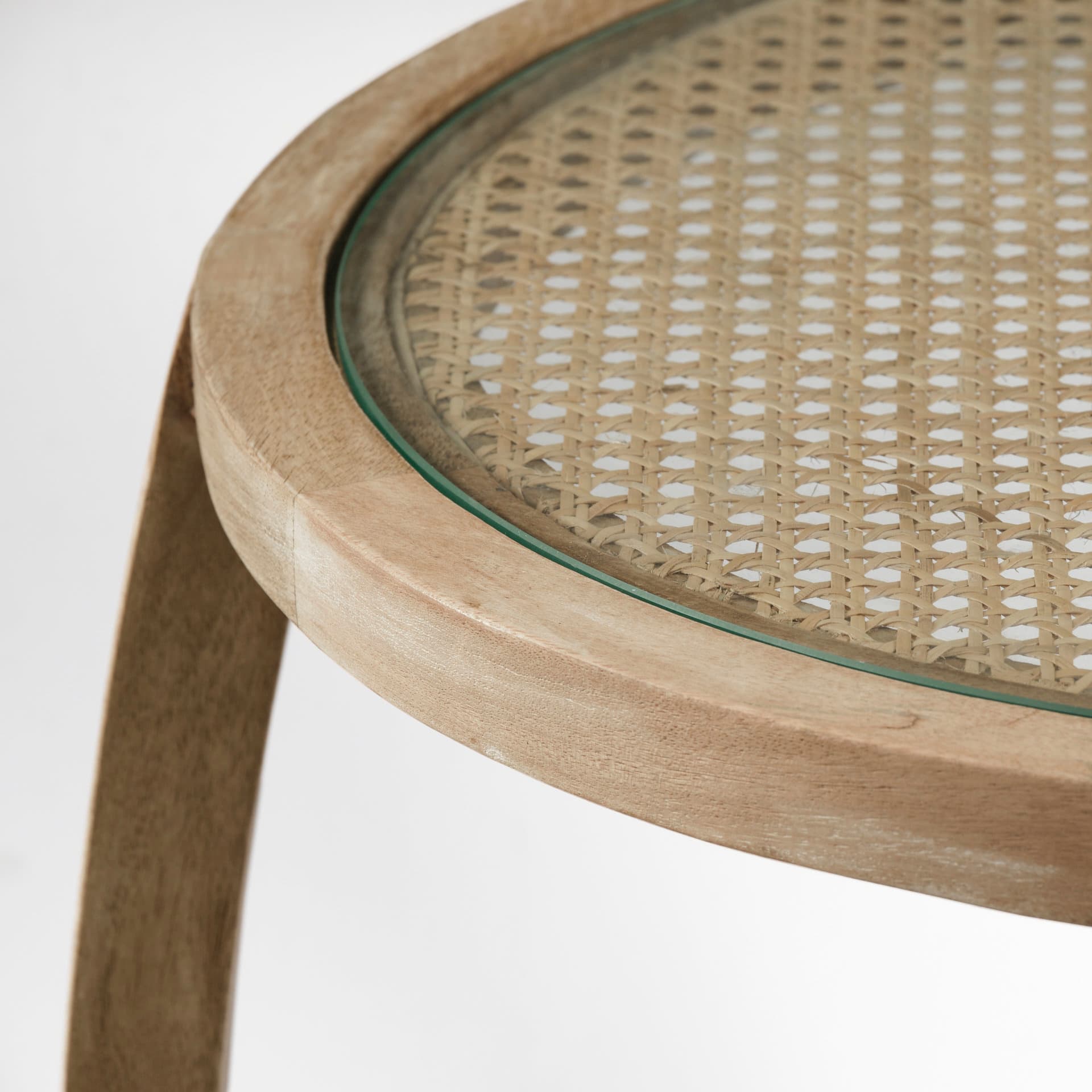 Hubbard I 22L x 22W Light Brown Wood Round Top W/Glass Accent Table — product photograph