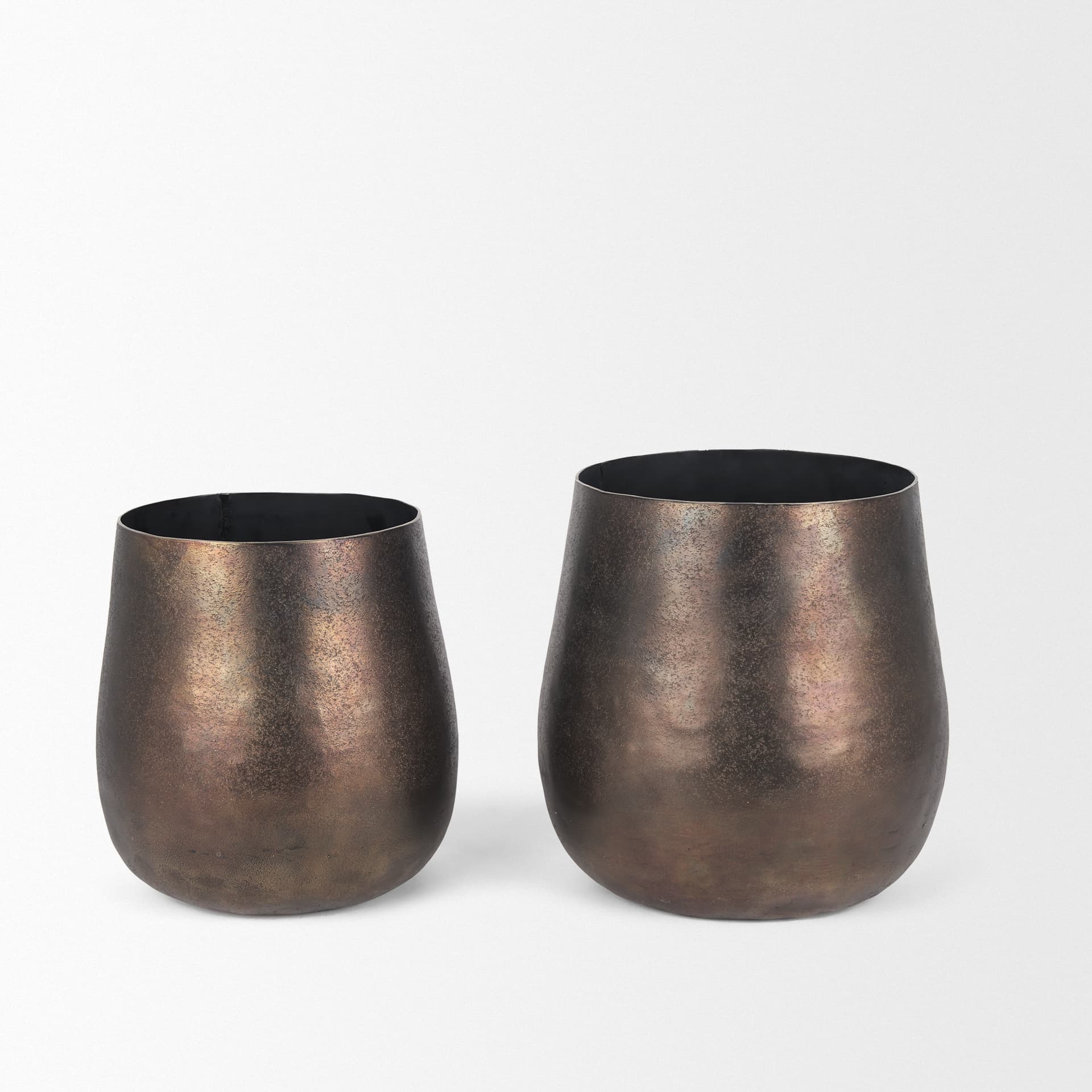 Quade Large Textured Gold Metal Planter — product photograph