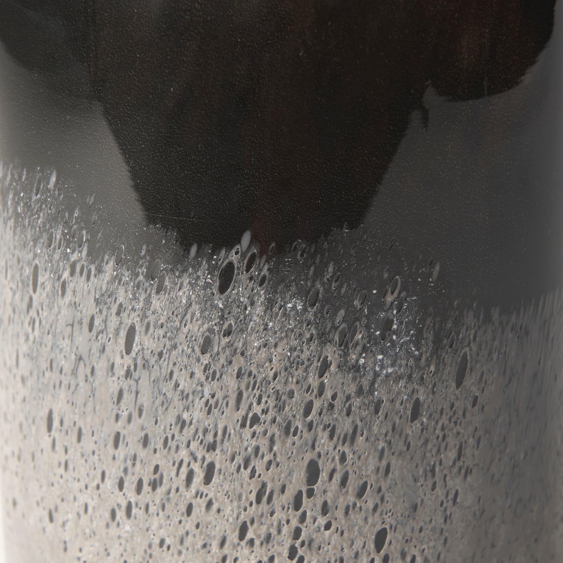 Emu Short Black w/ Gray Vase — product photograph