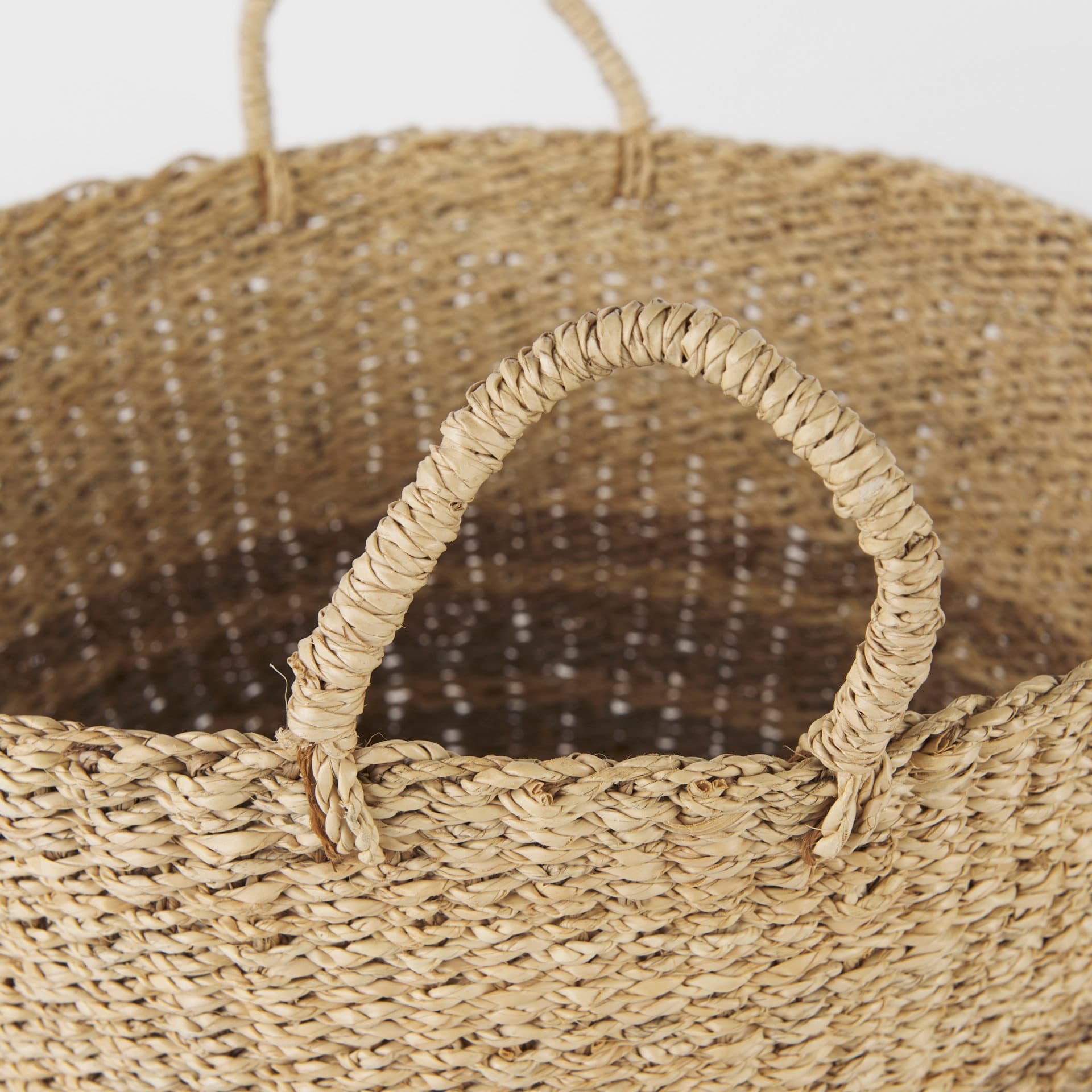 Vance 17.7L x 17.7W x 11.8H Light Brown Palm Leaf and Seagrass Round Basket W/ Handles — product photograph