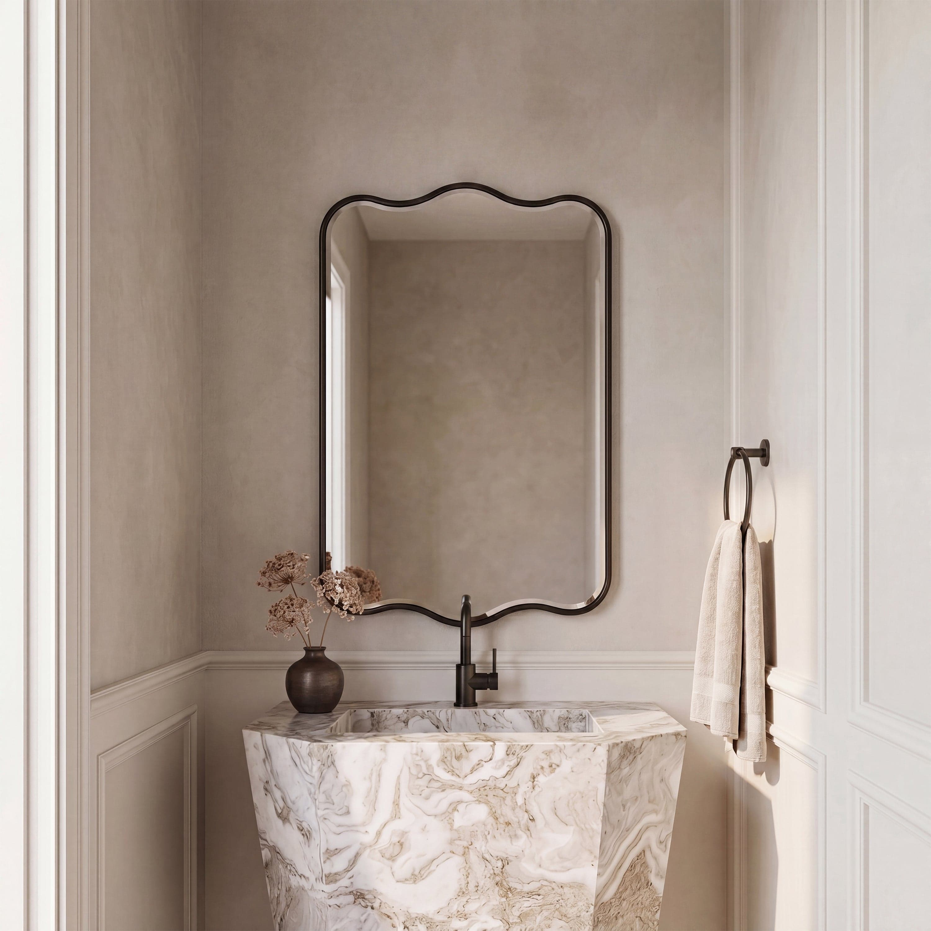 Veloura — product photograph