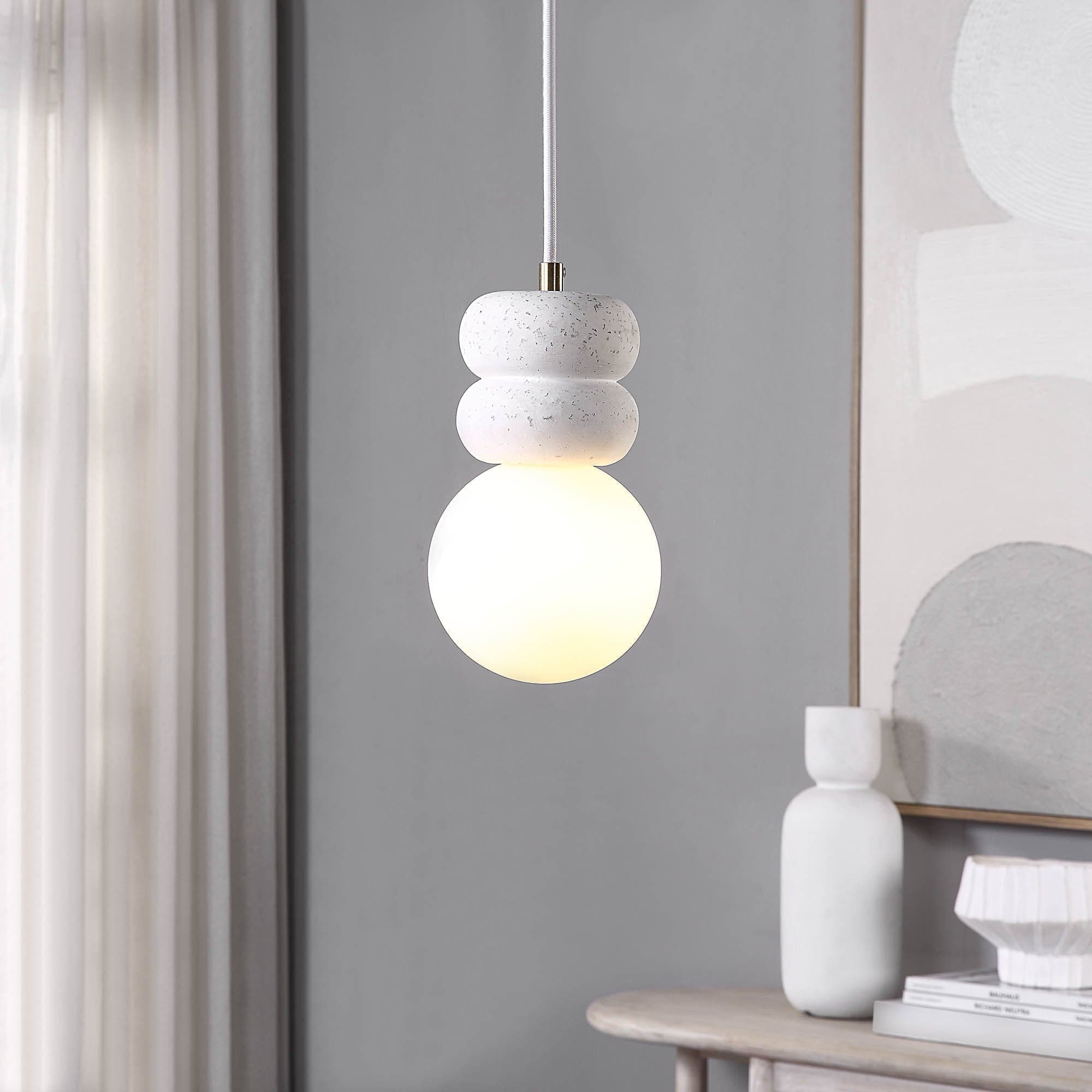 Candra — product photograph
