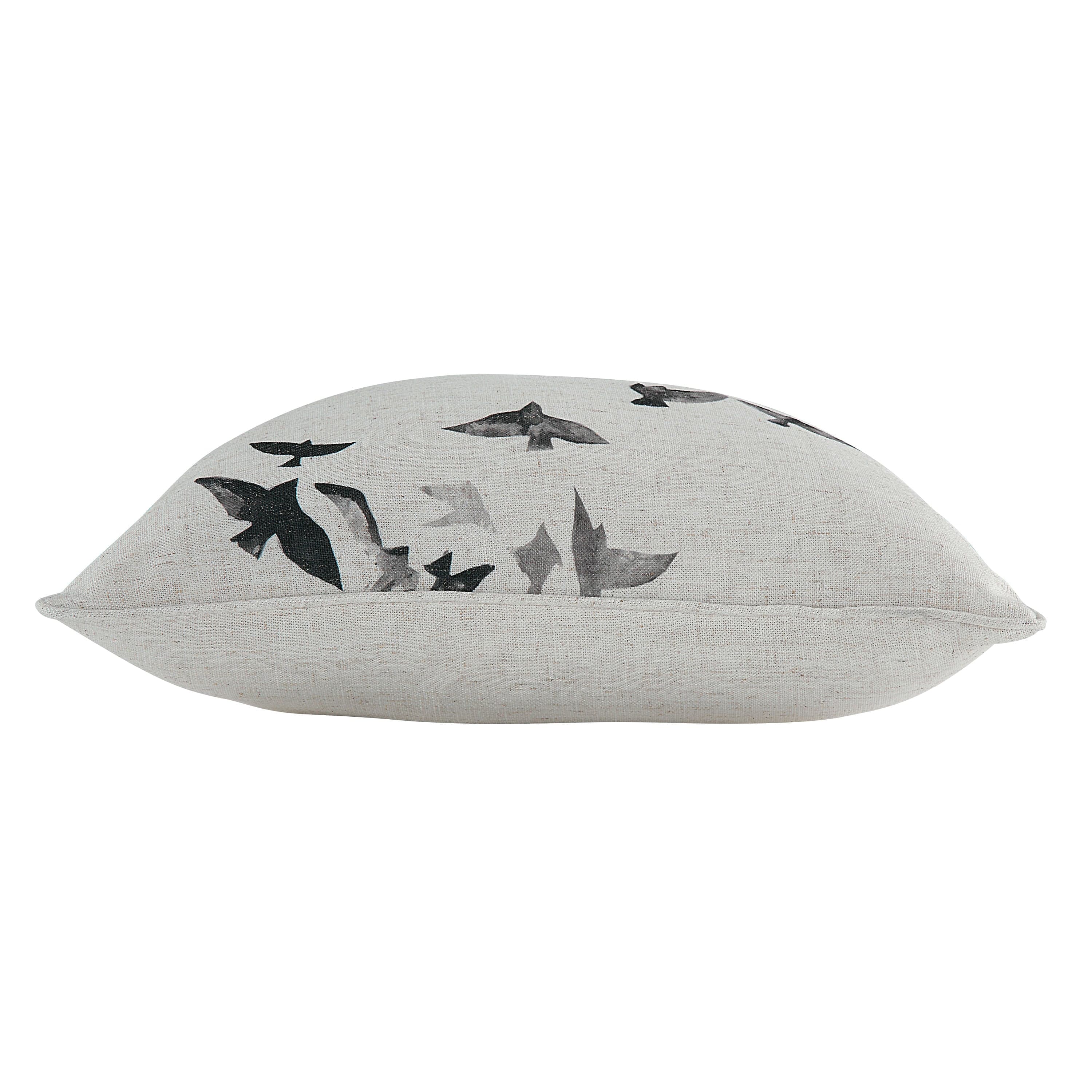 Poussin — product photograph