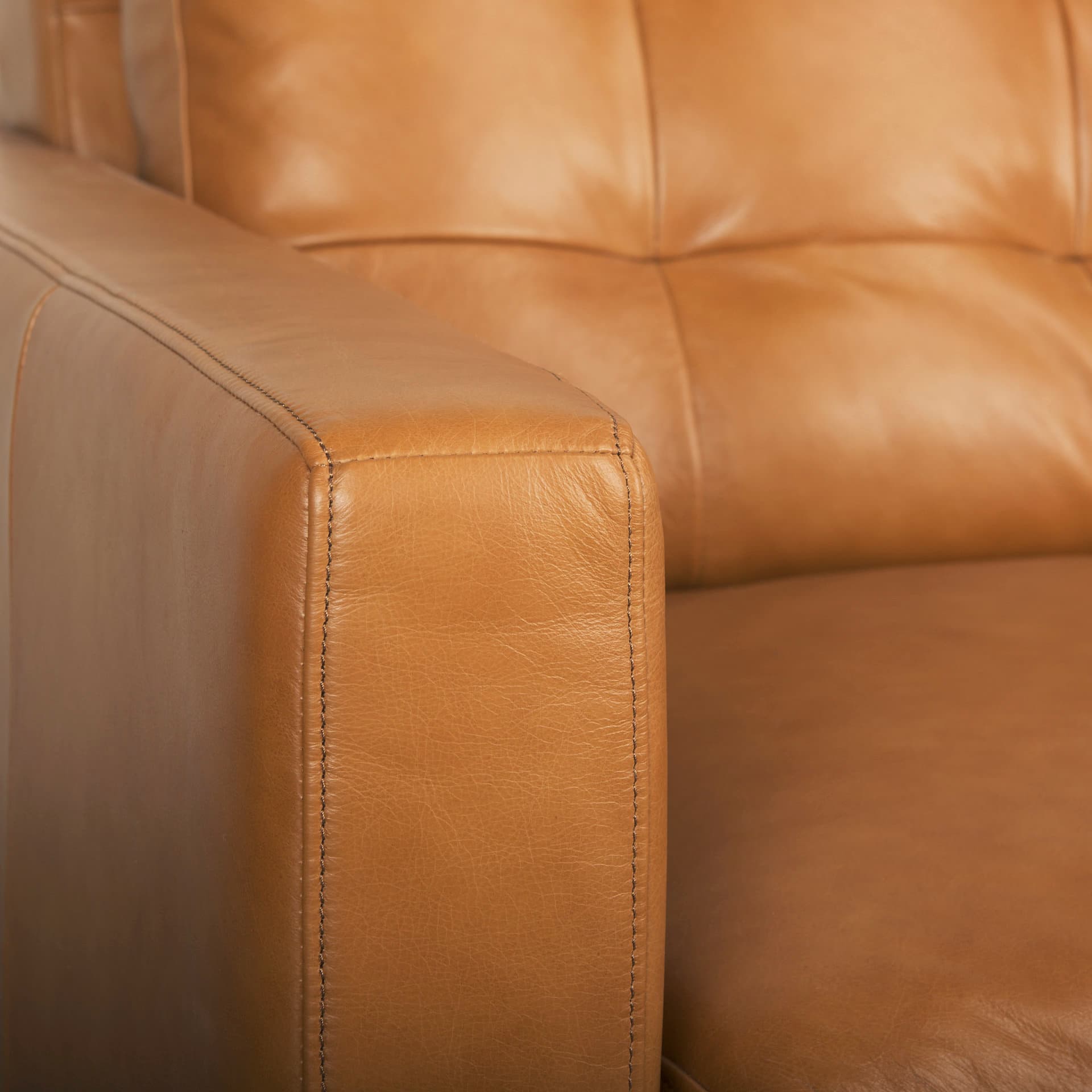 Olaf 88.2L x 37.8W x 35.0H Tan Leather Sofa — product photograph