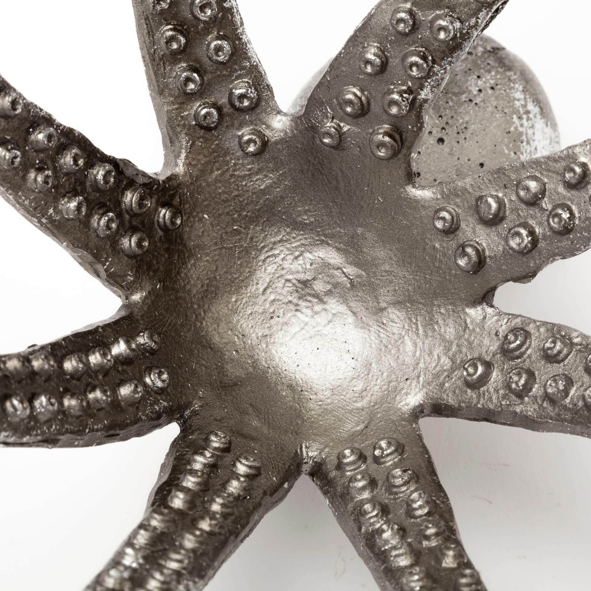 Strafford Medium 13L x 7W Silver Resin Octopus — product photograph