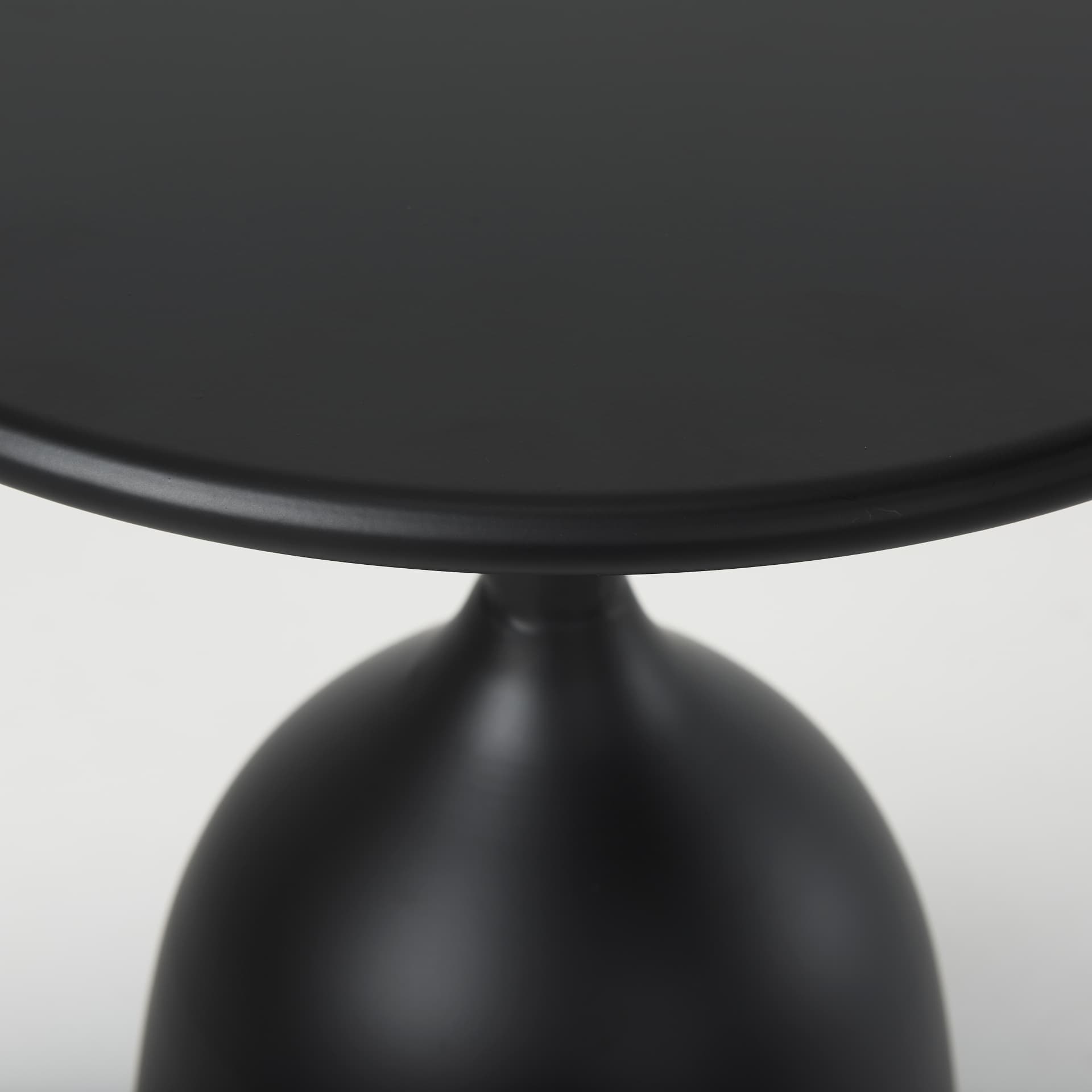 Talulla 16.5L x 16.5W x 19.7H Matte Black Metal Accent Table — product photograph