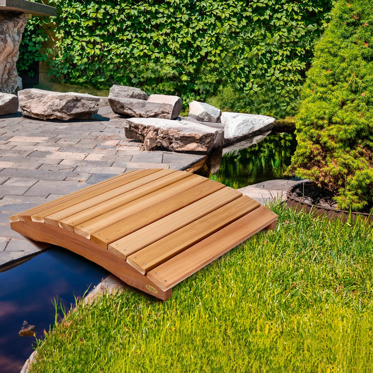 3-Ft Cedar Garden Bridge — product photograph