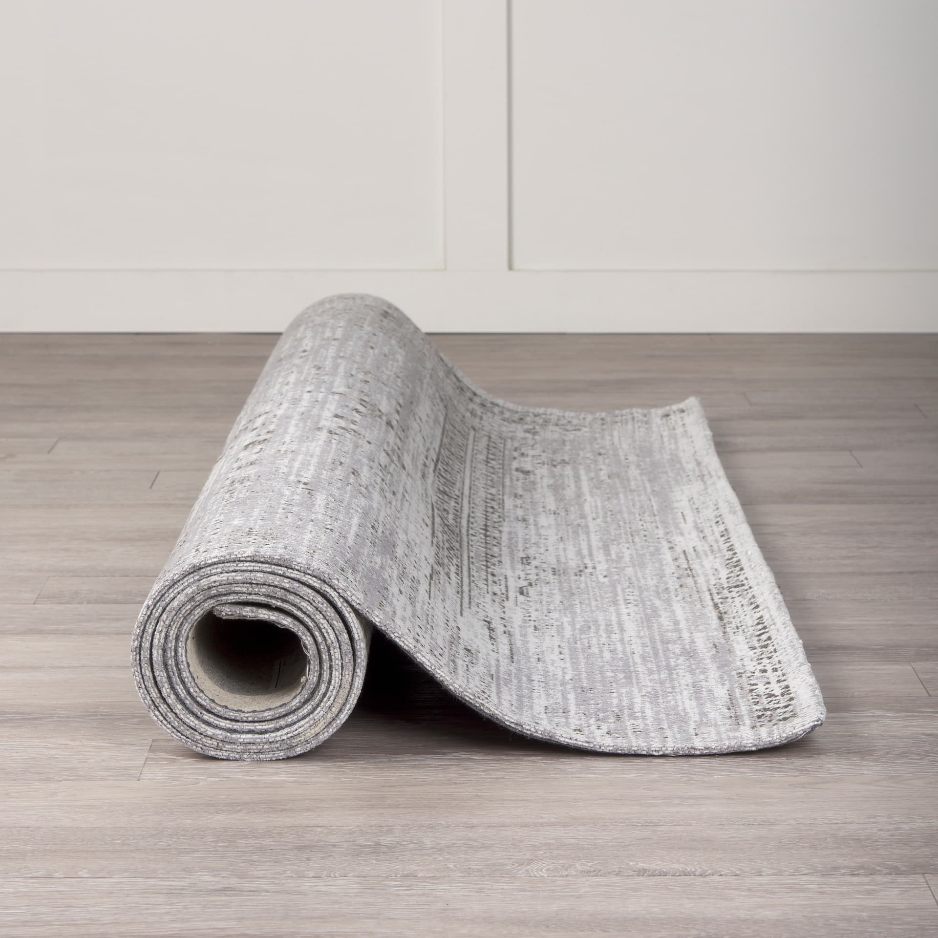 Kaiya 8 x 10 Rug — product photograph