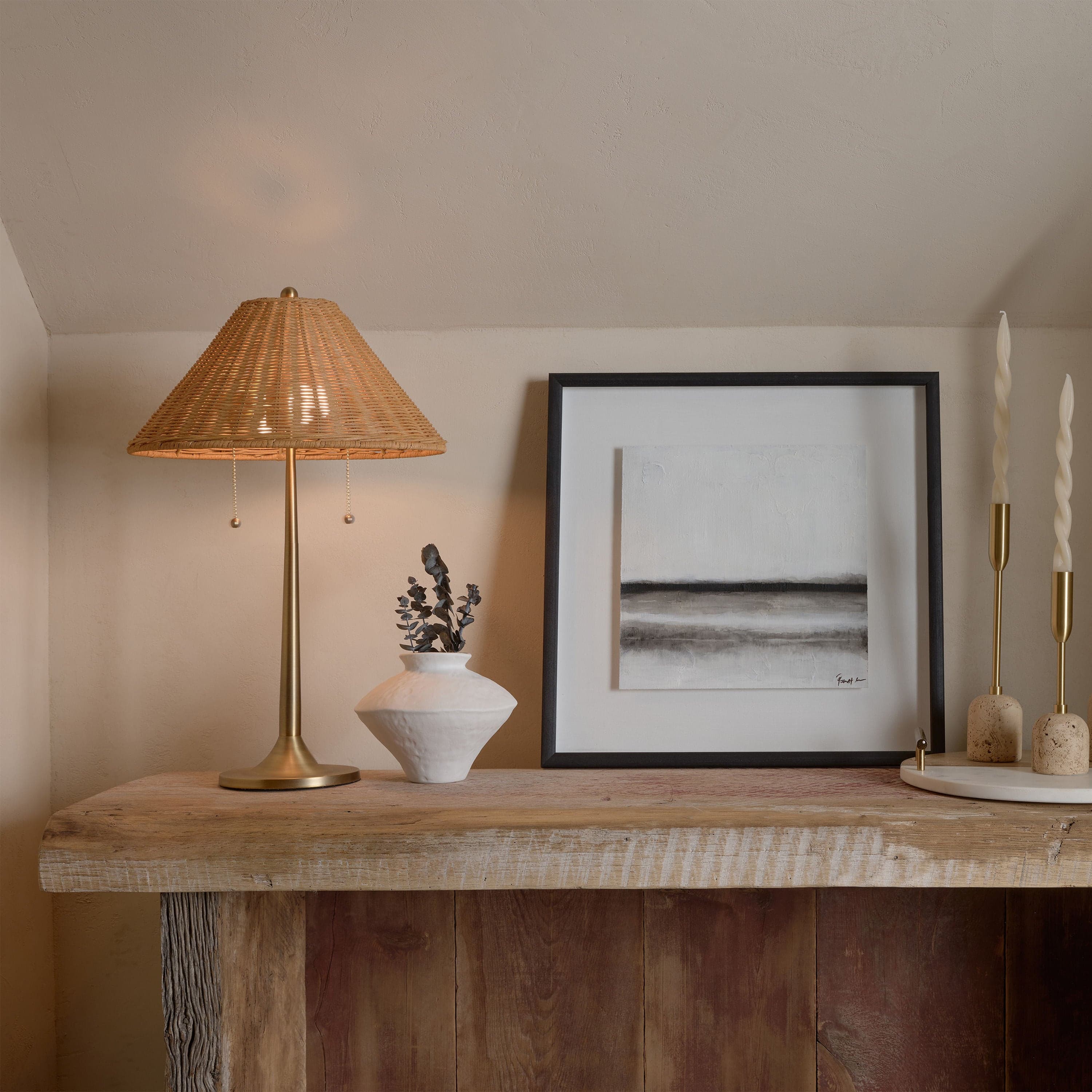Viana — product photograph