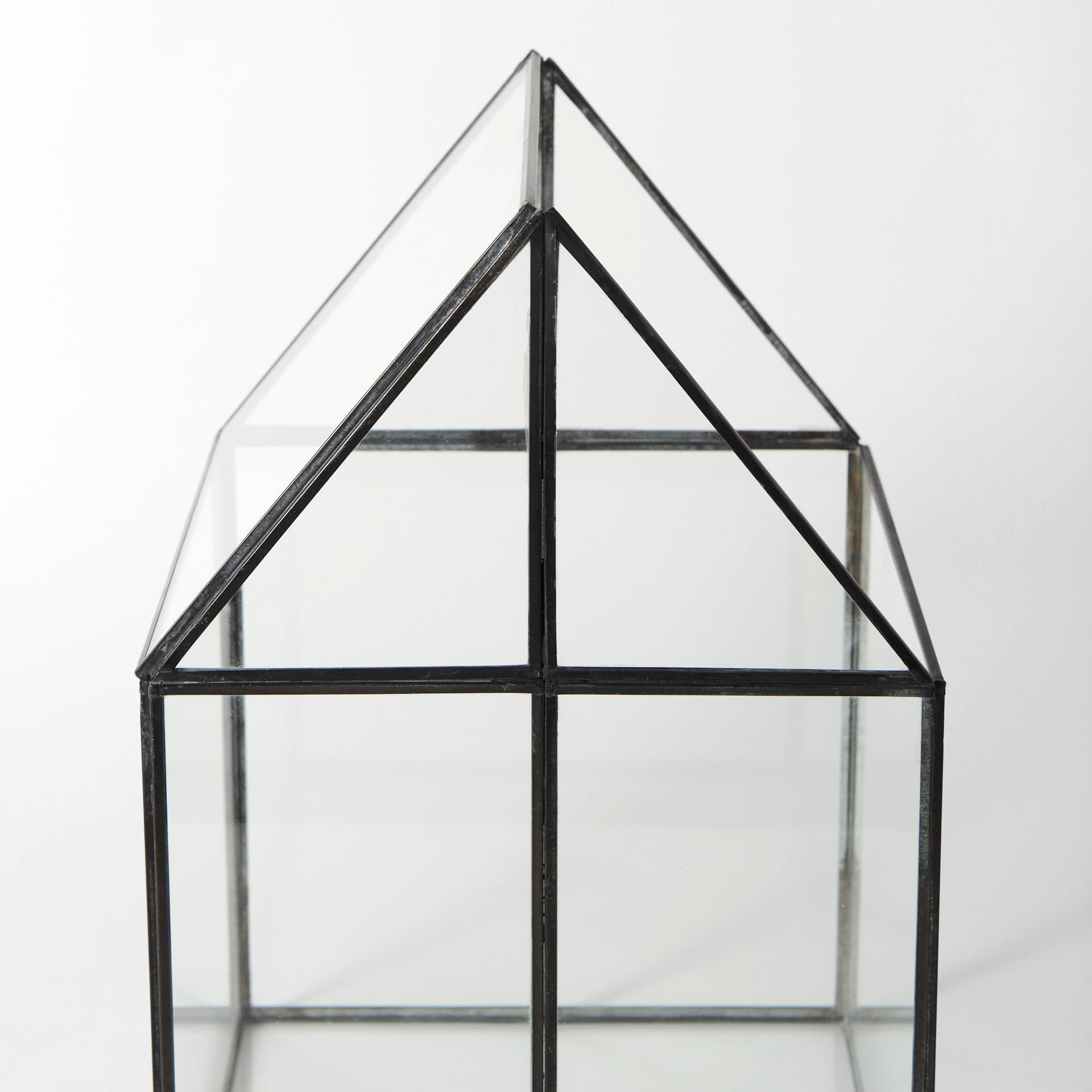 Sikes (Large) 10L x 10W x 16H Hut Terrarium W/Glass Base — product photograph