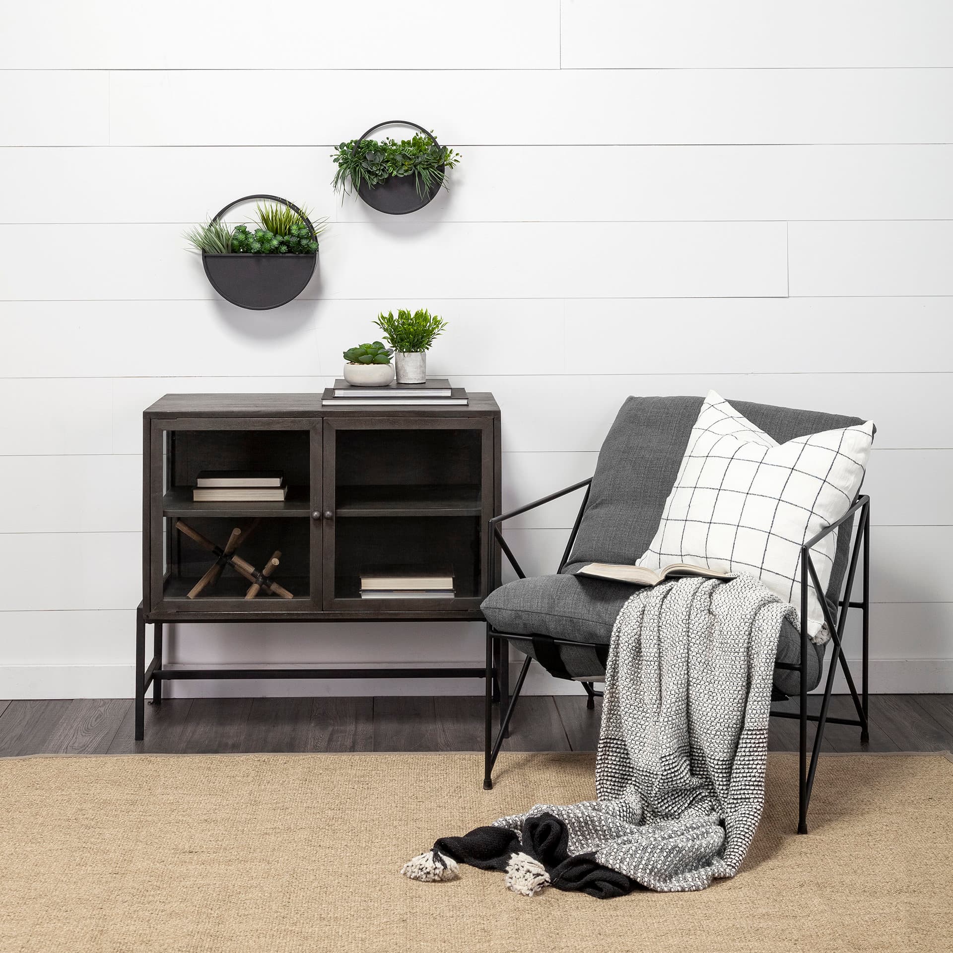 Stuhrling I (Small) 7L x 7W Brown Wood W/ Black Metal Jack — product photograph