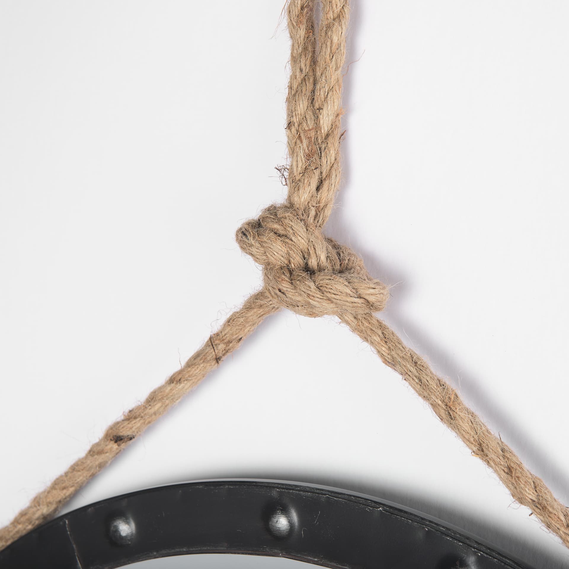Pendula 27L x 27H Round Metal Frame Mirror — product photograph