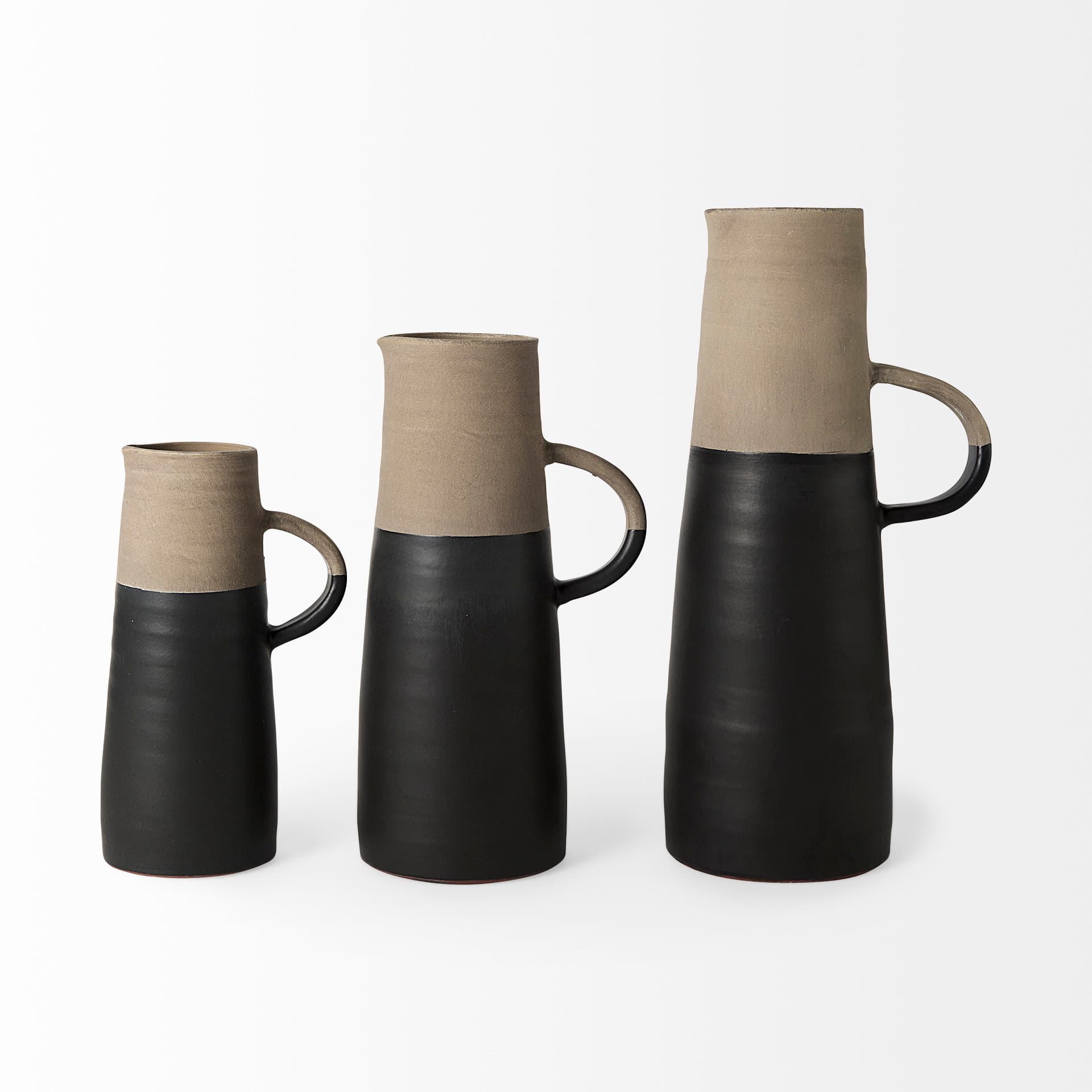 Garand Small 13H Two-Toned Black/Natural Ceramic Jug — product photograph