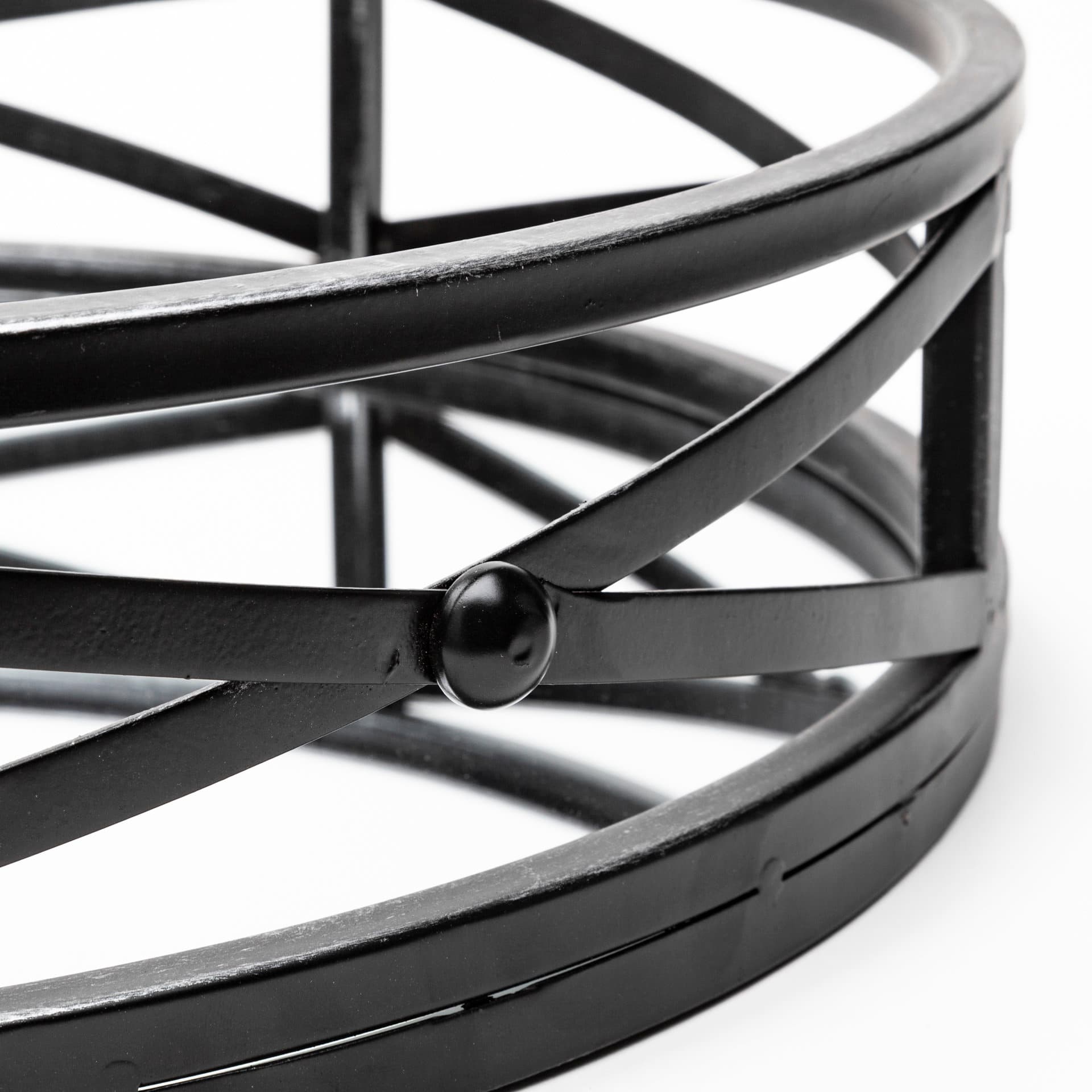 Piers (Set of 2) Black Metal Mirrored Round Trays — product photograph