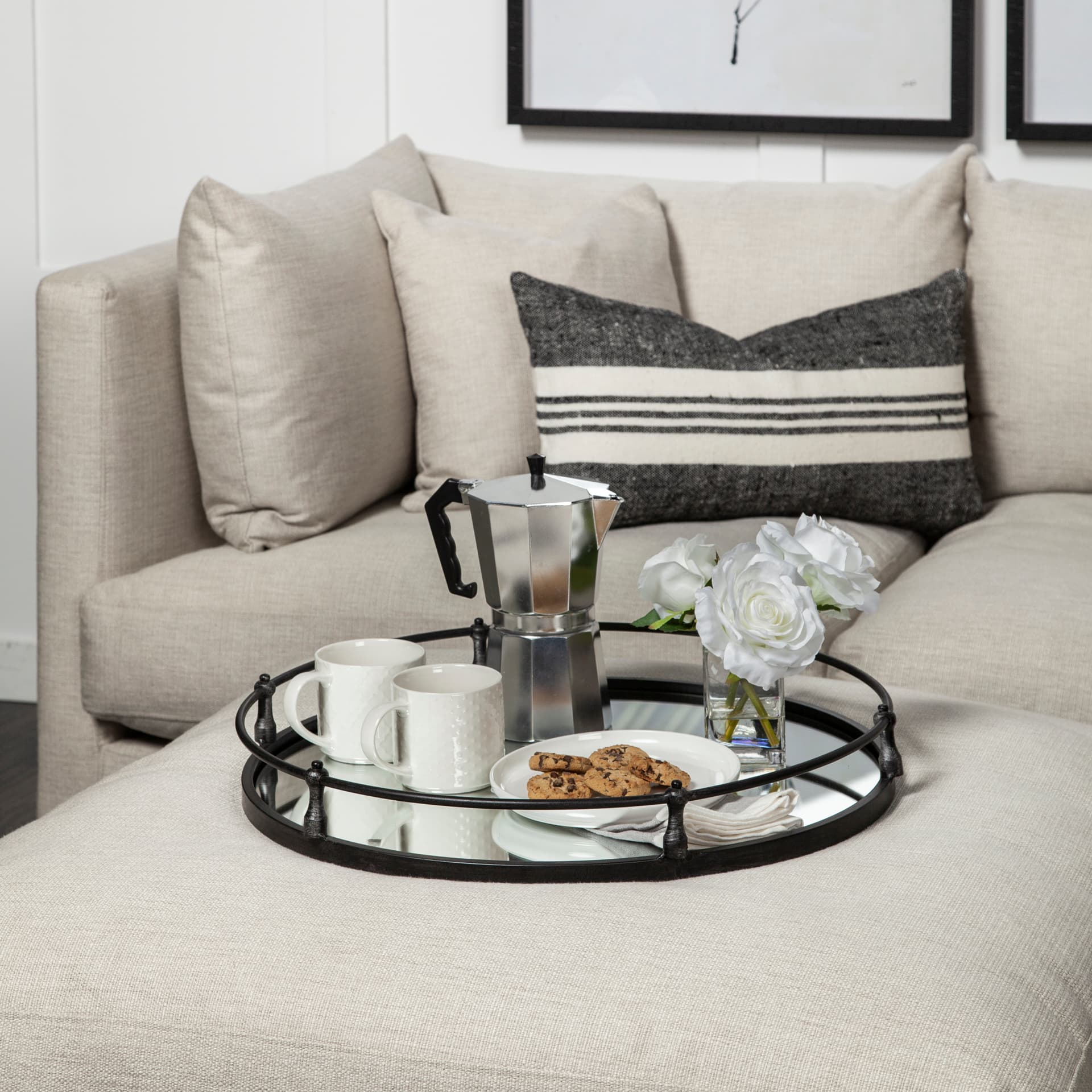 Kimbel 24L x 24W Black Metal Mirrored Base Round Tray — product photograph