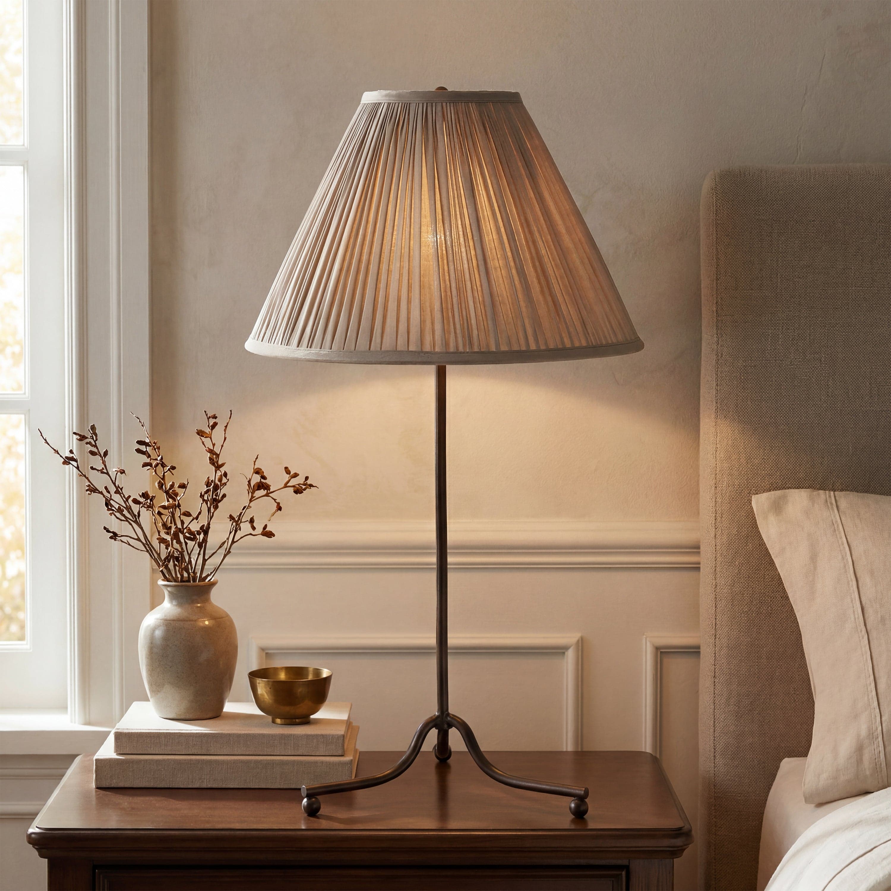 Lucero — product photograph