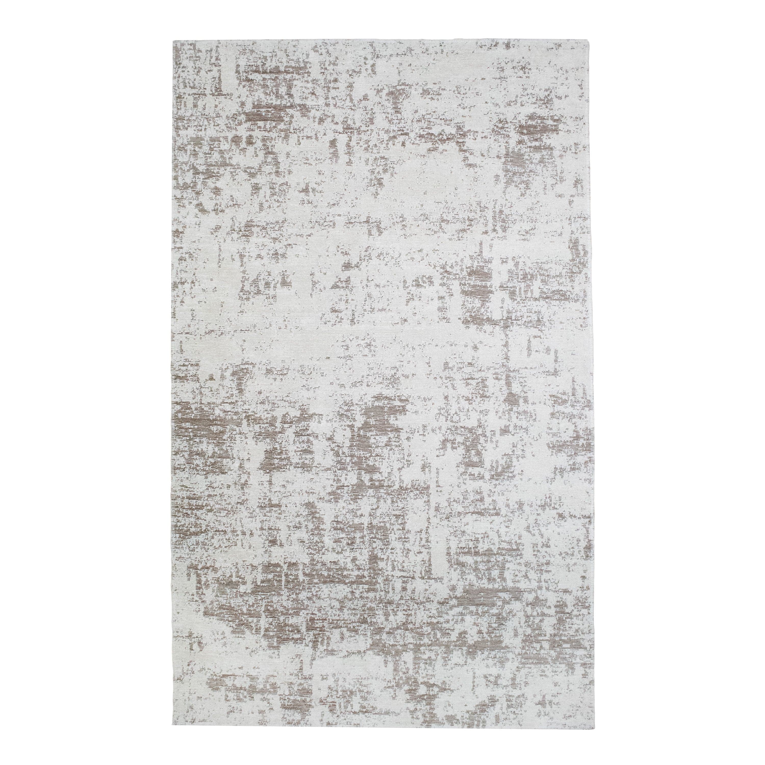 Mina — product photograph