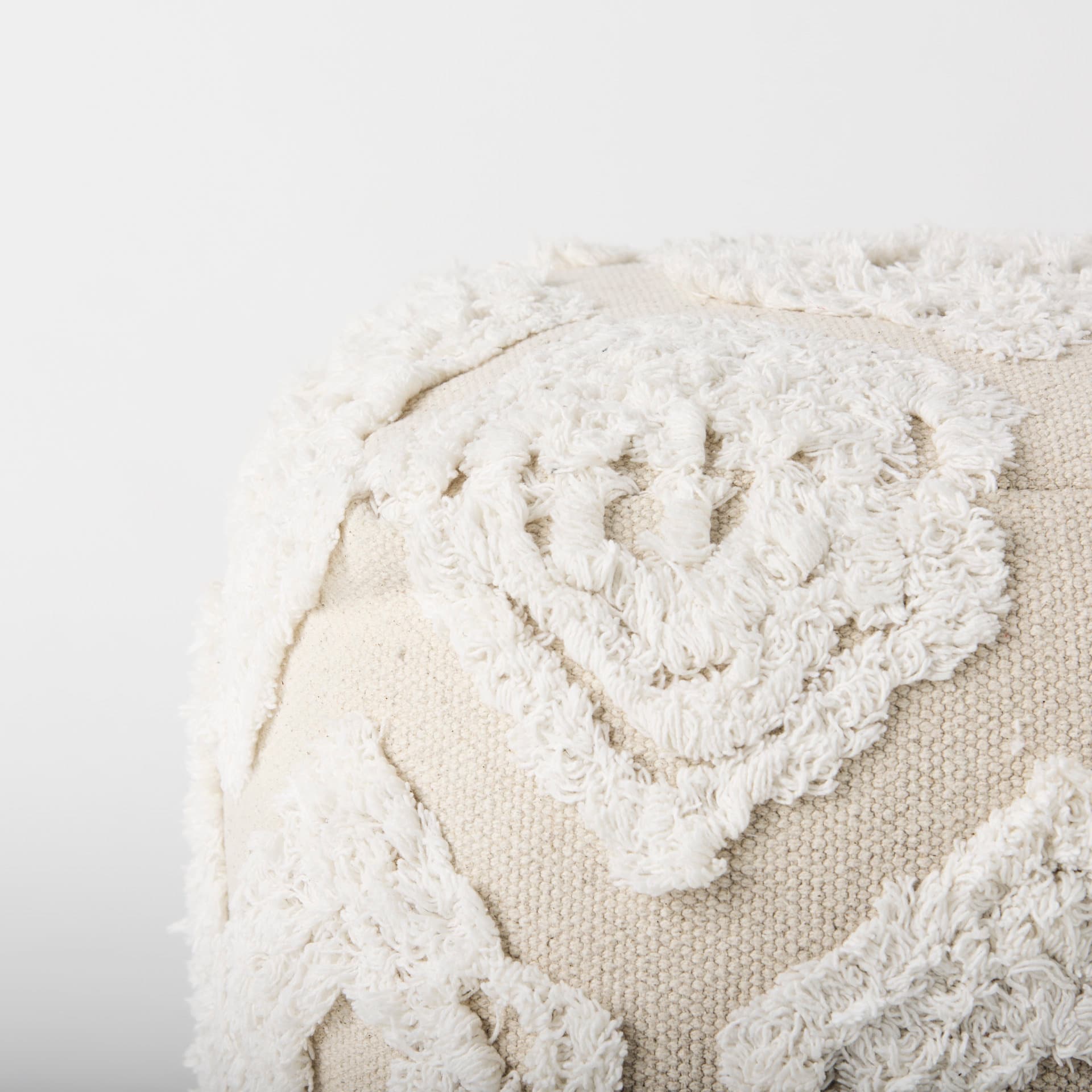 Ekanta 16.0L x 16.0W x 16.0H Cream/Beige Patterned Cotton Pouf — product photograph
