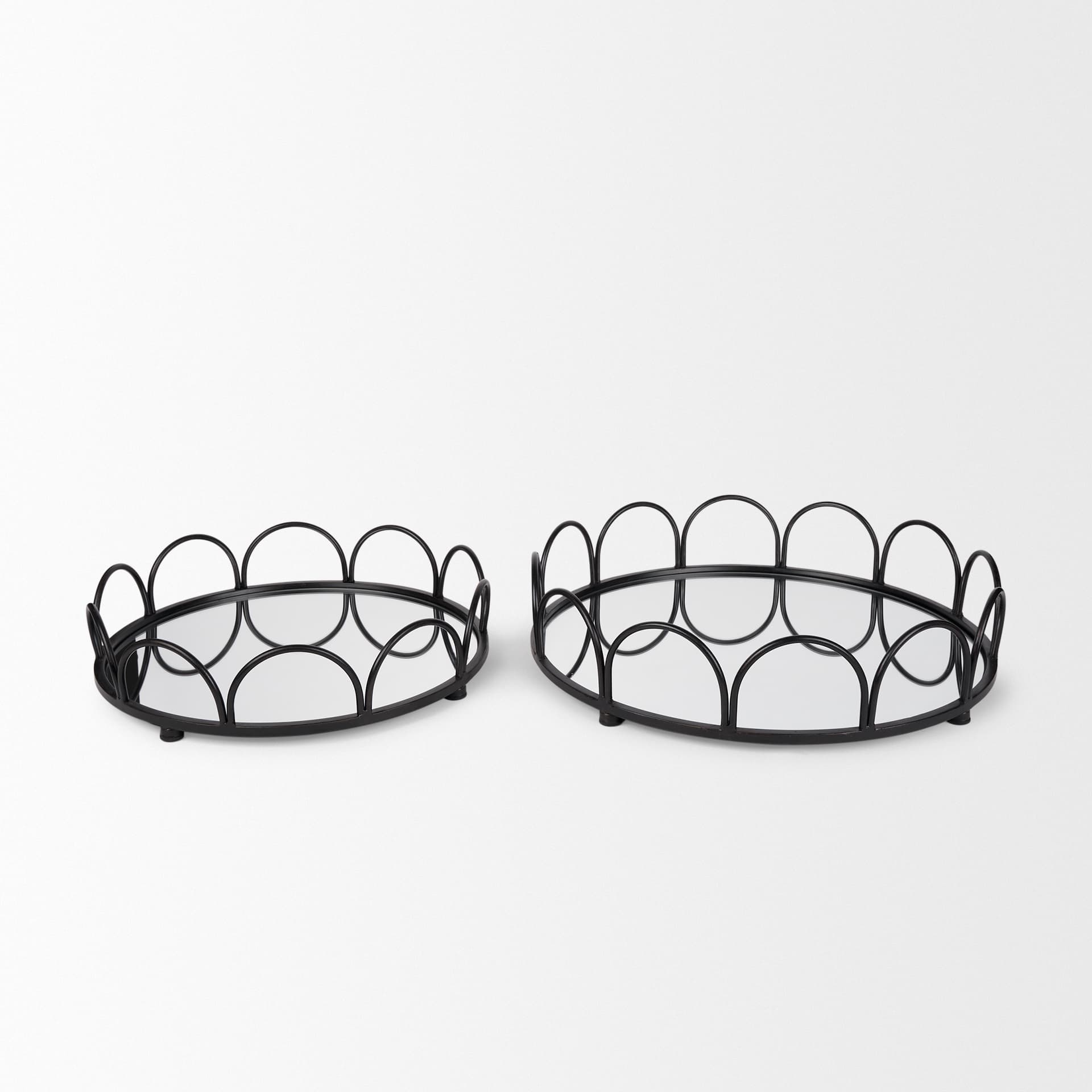 Lenore Round Metal/Mirror Tray Black (Set of 2) — product photograph