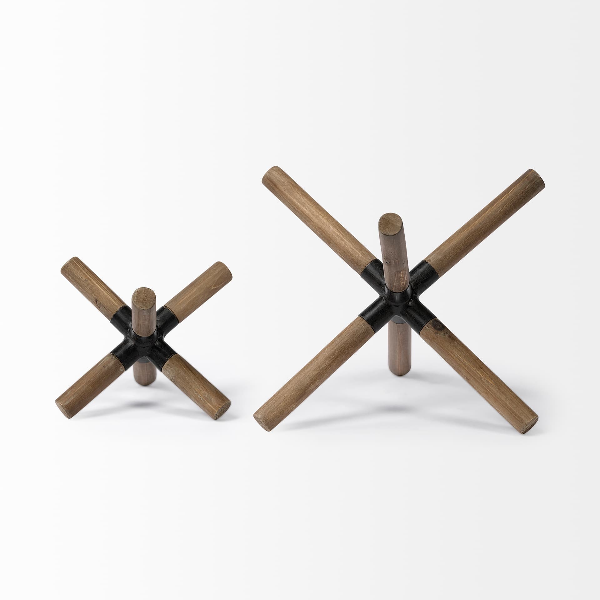 Stuhrling II (Large) 9L x 9W Brown Wood W/ Black Metal Jack — product photograph
