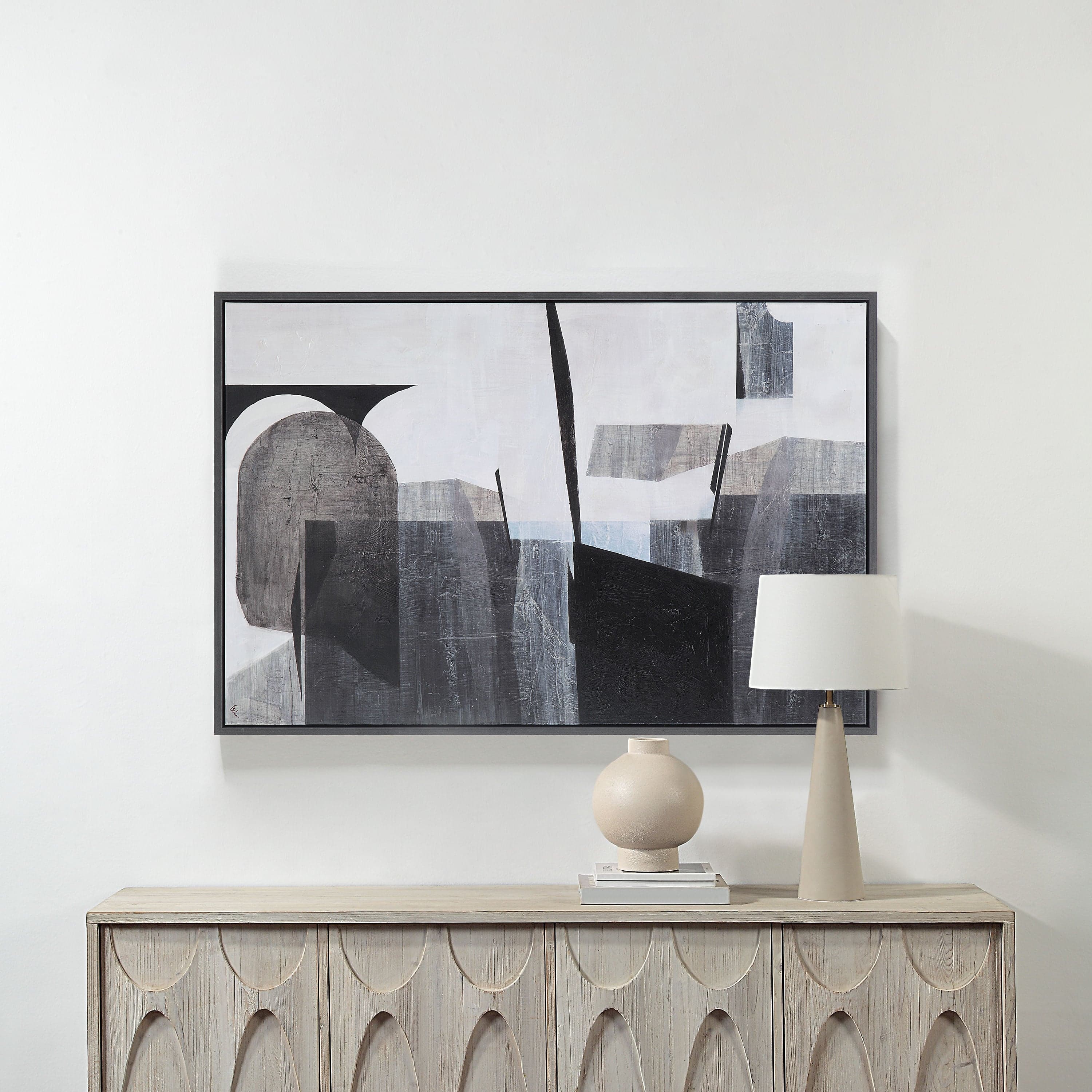 Elliott — product photograph