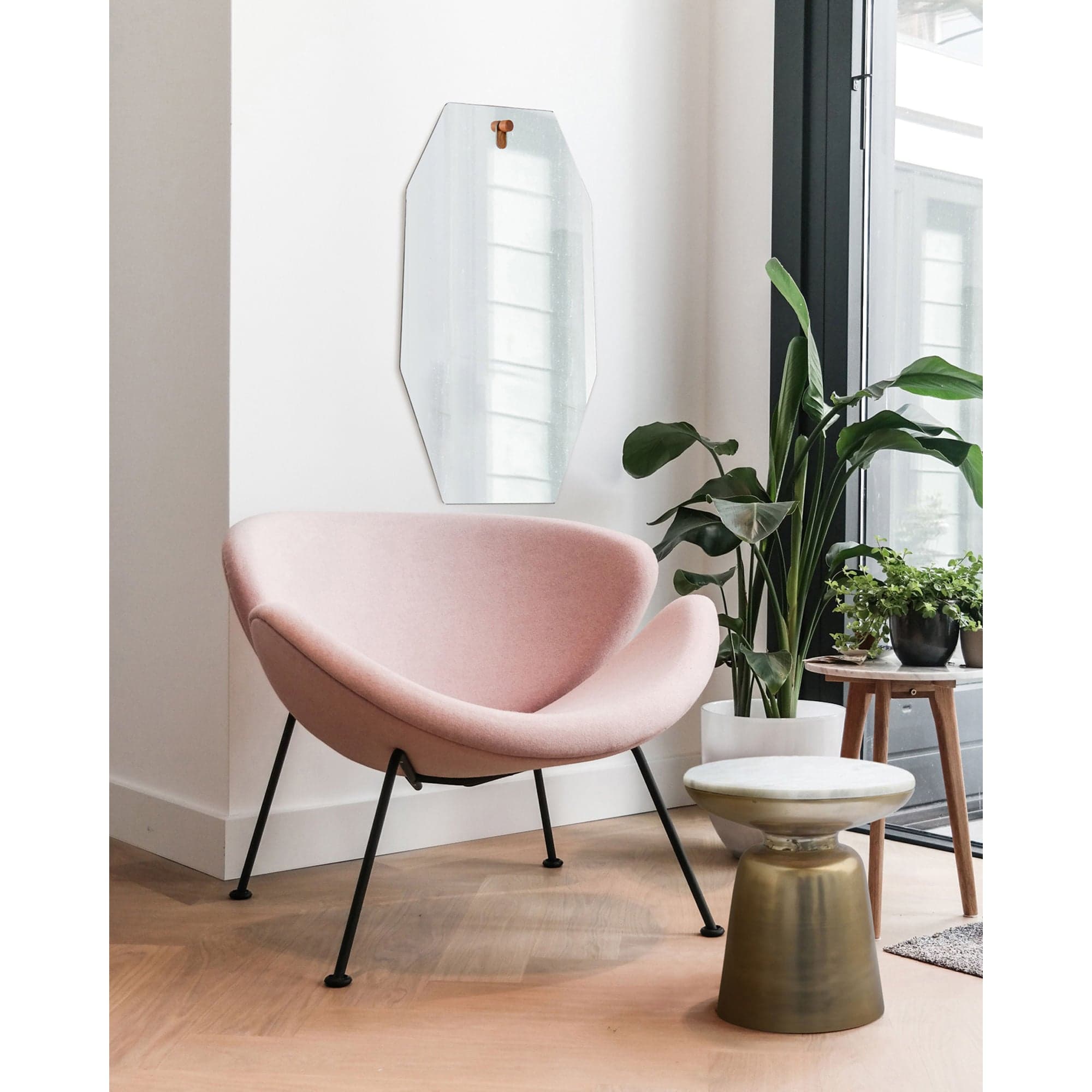 Apse — product photograph