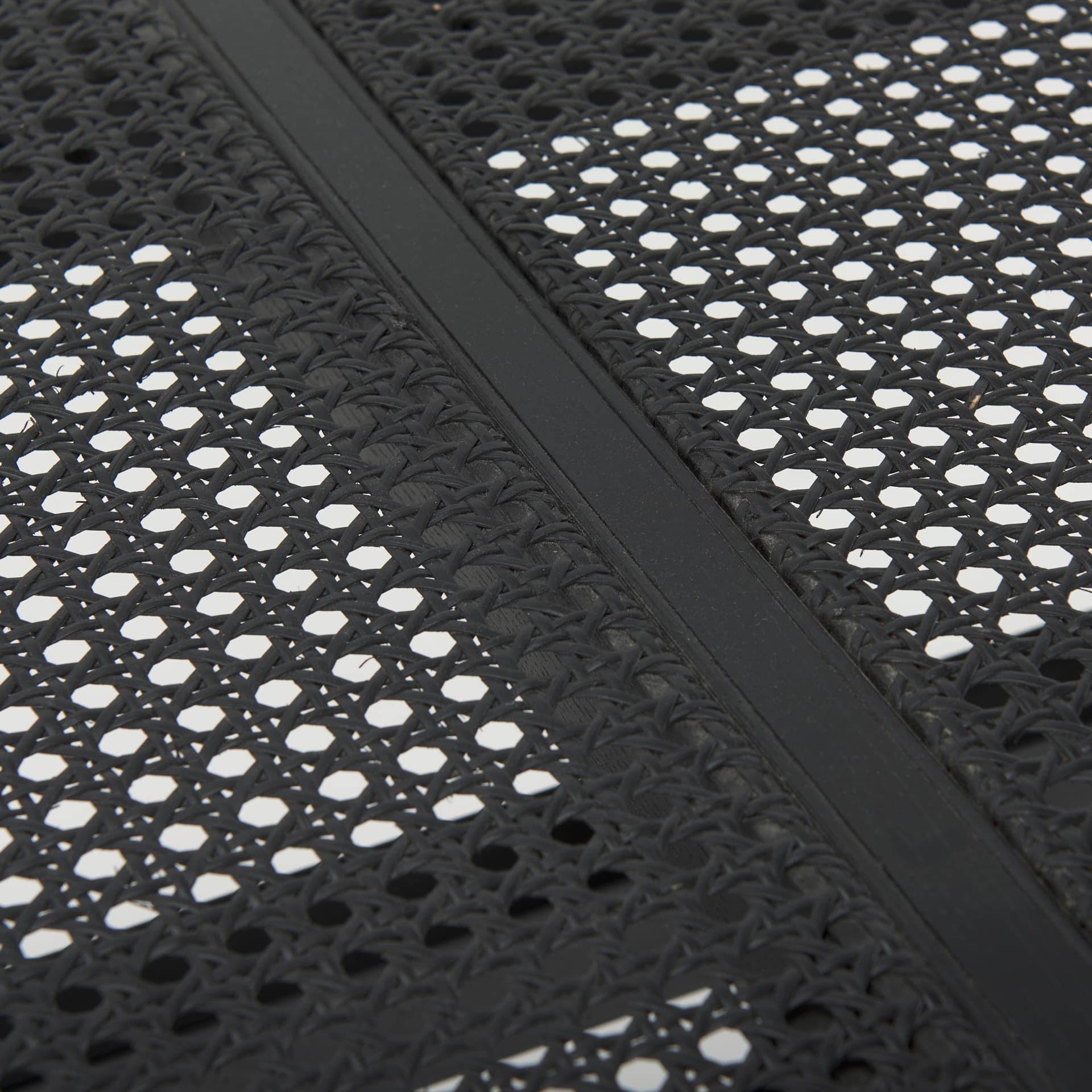 Arvin 59.1L x 17.7W x 18.1H Black Wooden Bench — product photograph