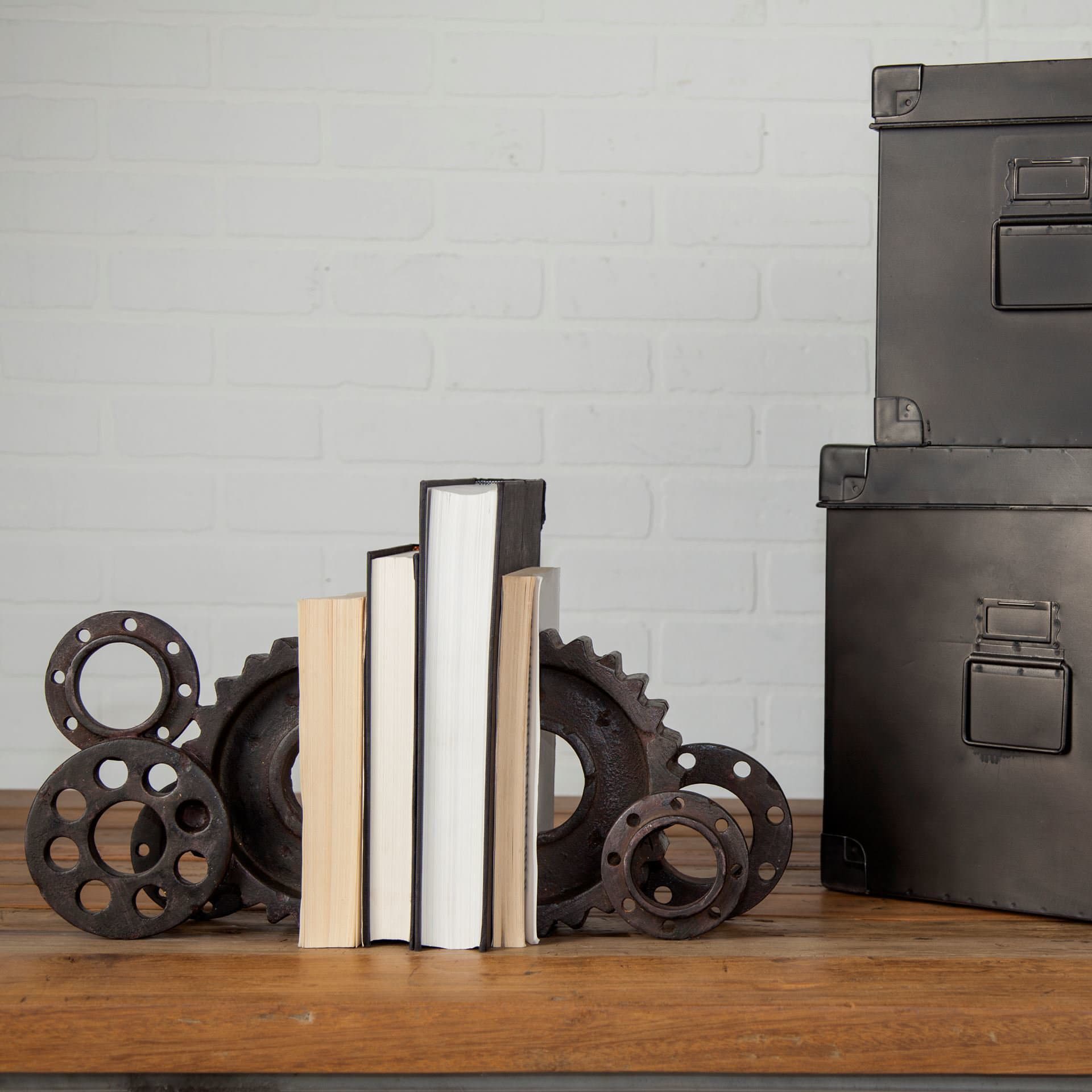 Cogsworth Set of 2 14L x 4W Brown Resin Industrial Gear Bookends — product photograph