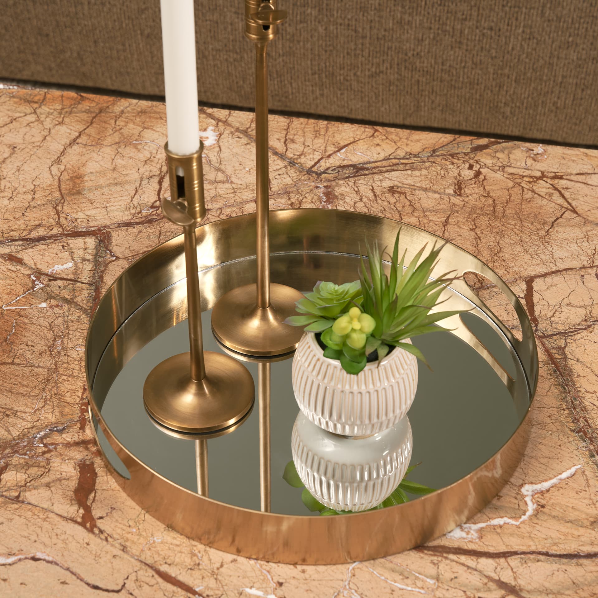 Serkis 15L x 15W Gold Metal Mirrored Base Round Tray — product photograph