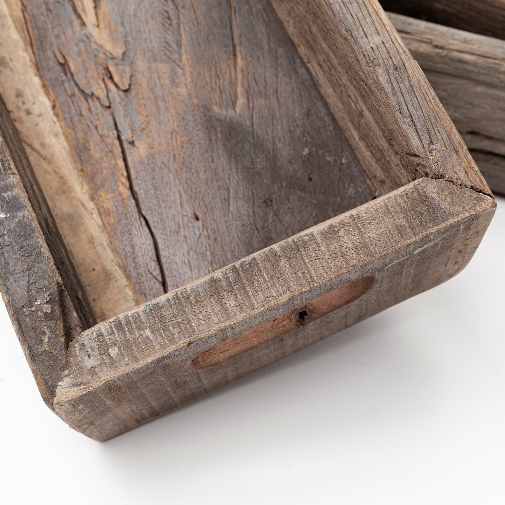Vernon (Small) 24L x 7W Brown Reclaimed Wood Tray — product photograph